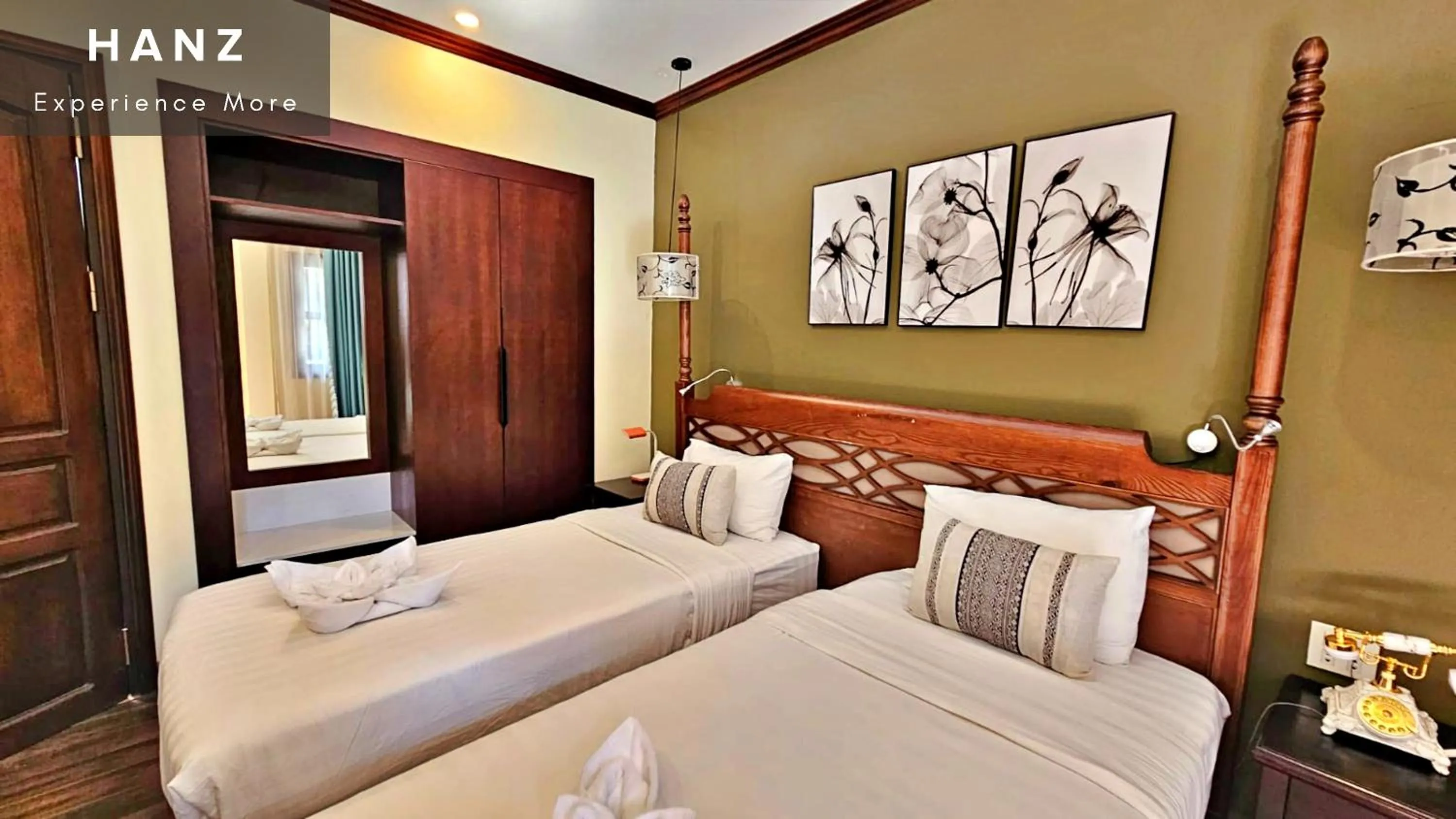 Bed in Sunrise Hotel Luang Prabang MekongRiver