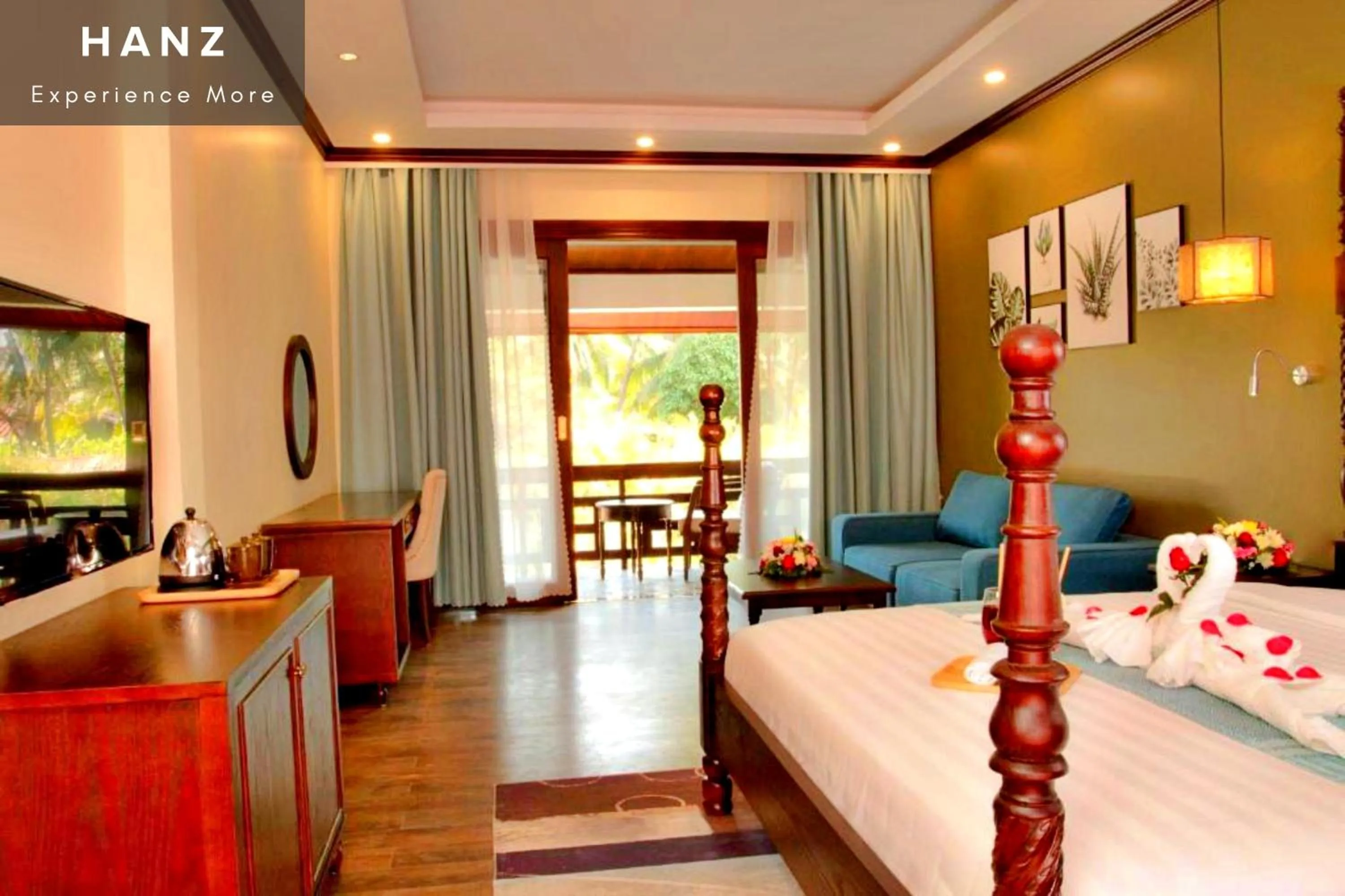 Bed in Sunrise Hotel Luang Prabang MekongRiver