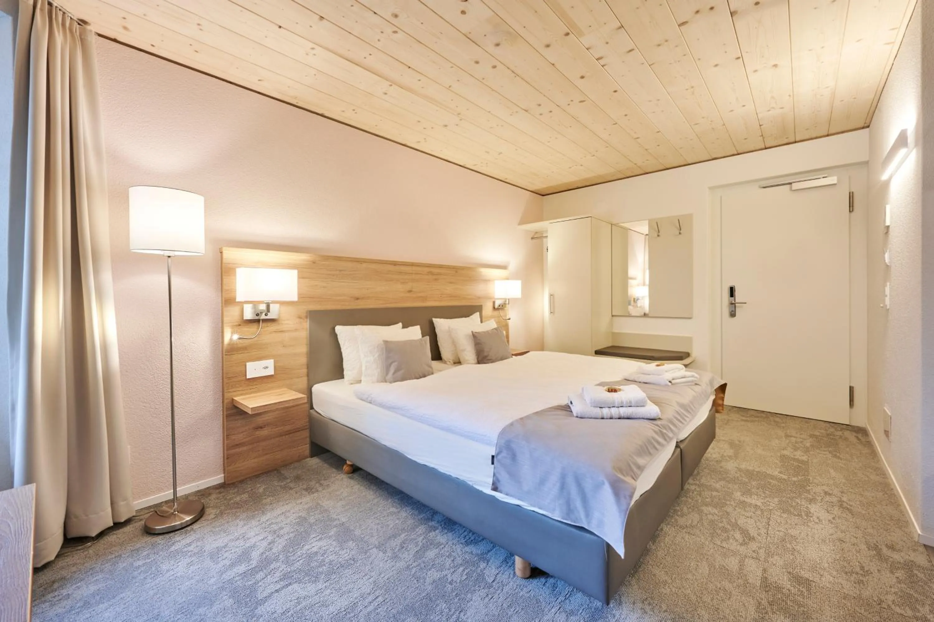 Bed in Aparthotel Krone - Self Check-In