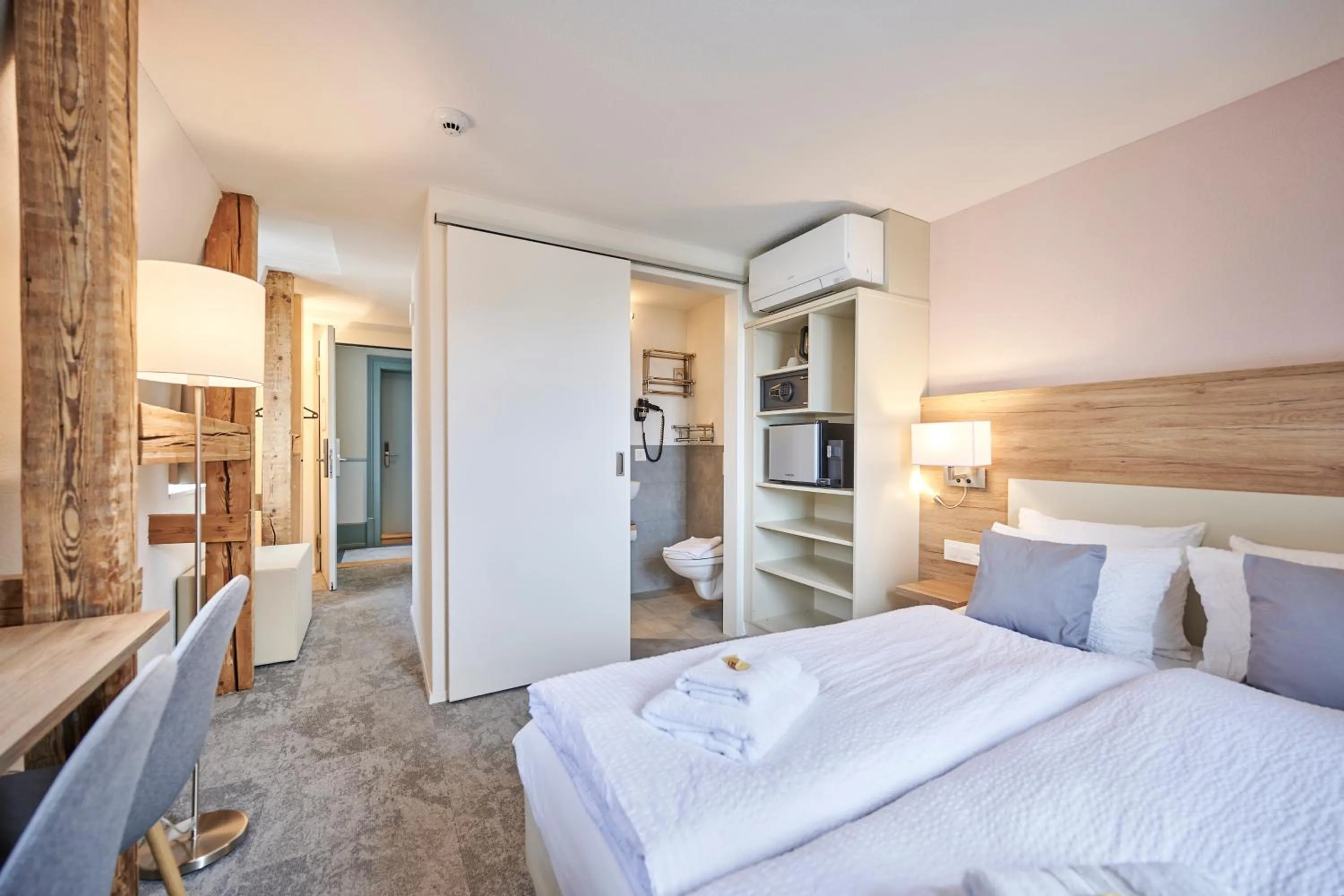 Bed in Aparthotel Krone - Self Check-In