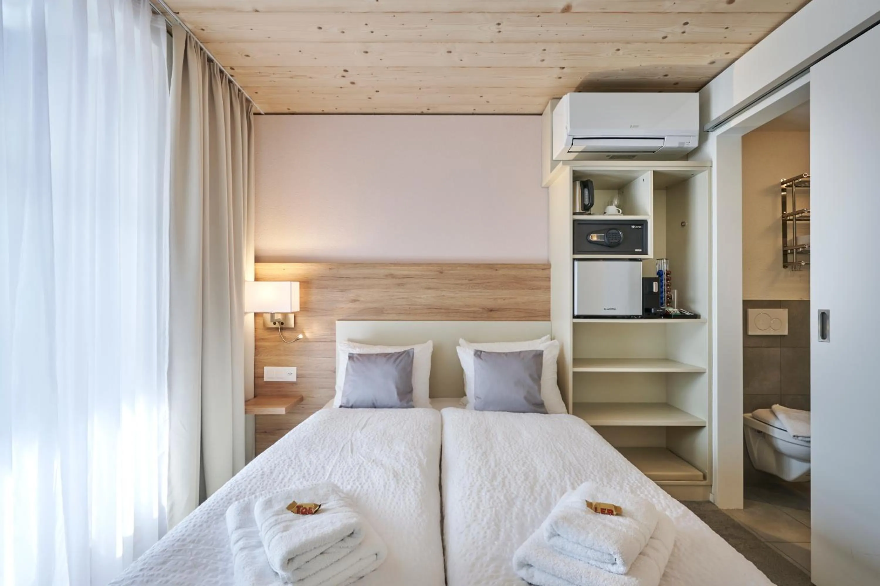 Bed in Aparthotel Krone - Self Check-In