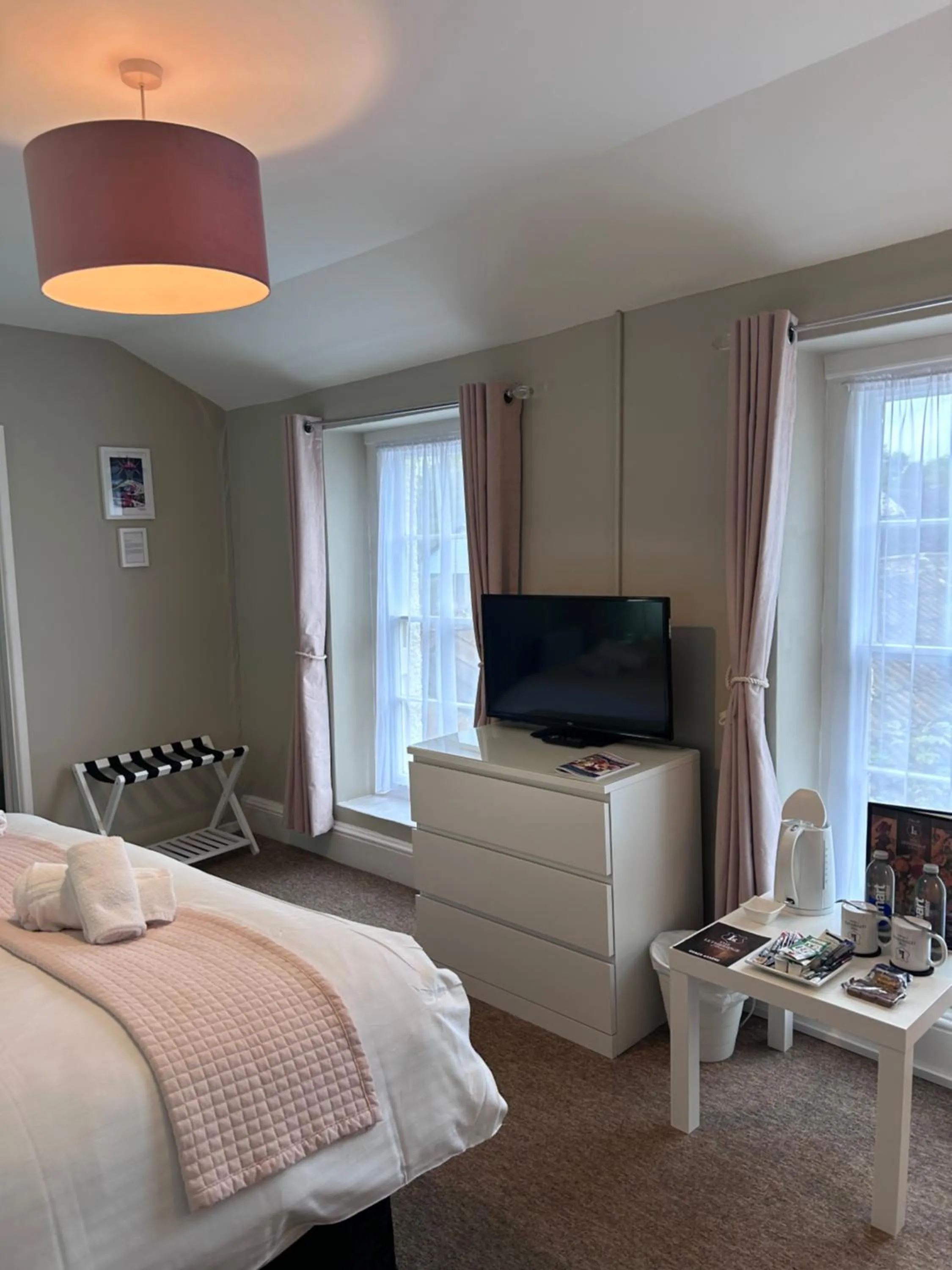 Bed in The Lethbridge Arms