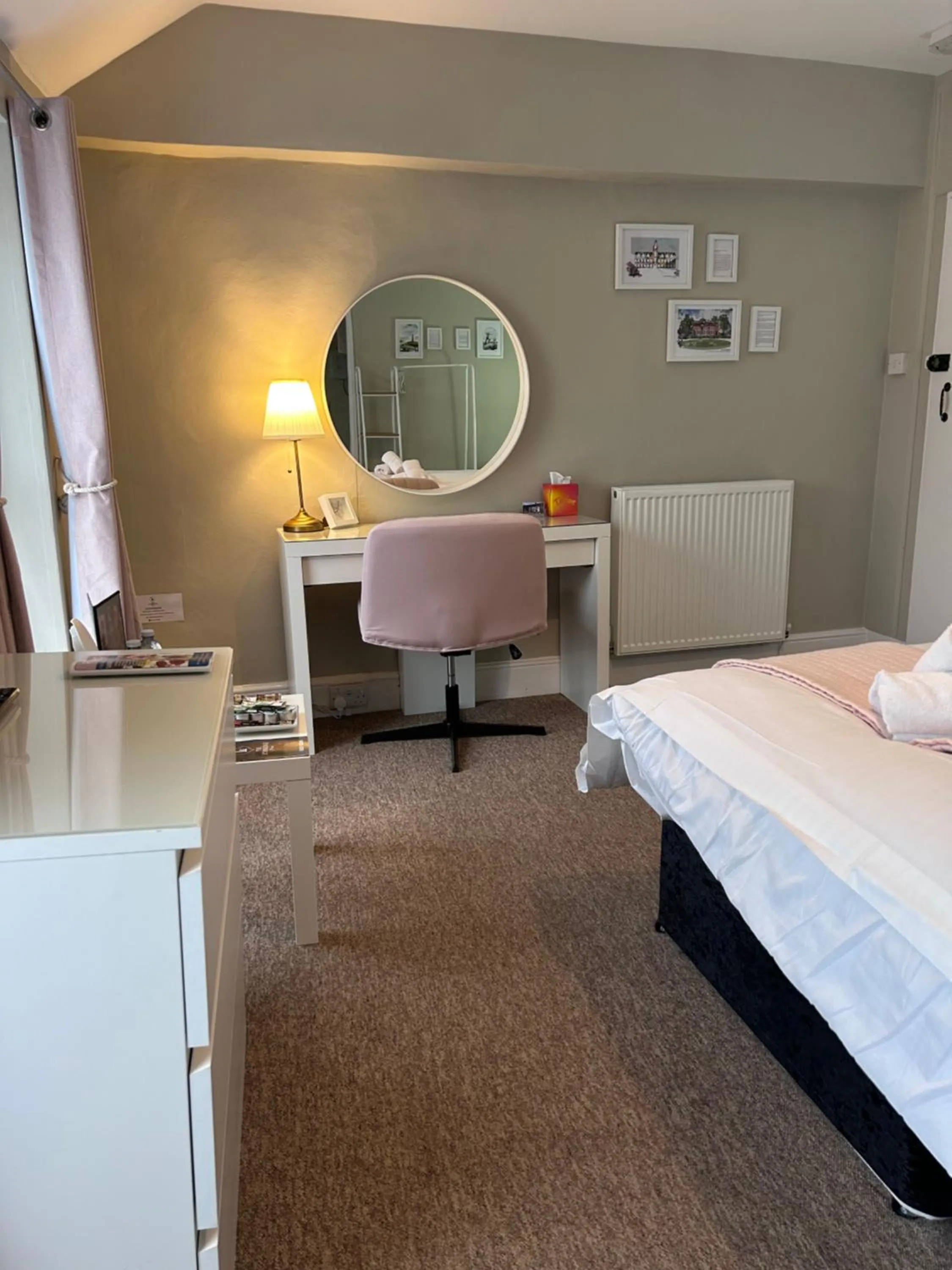 Bed in The Lethbridge Arms