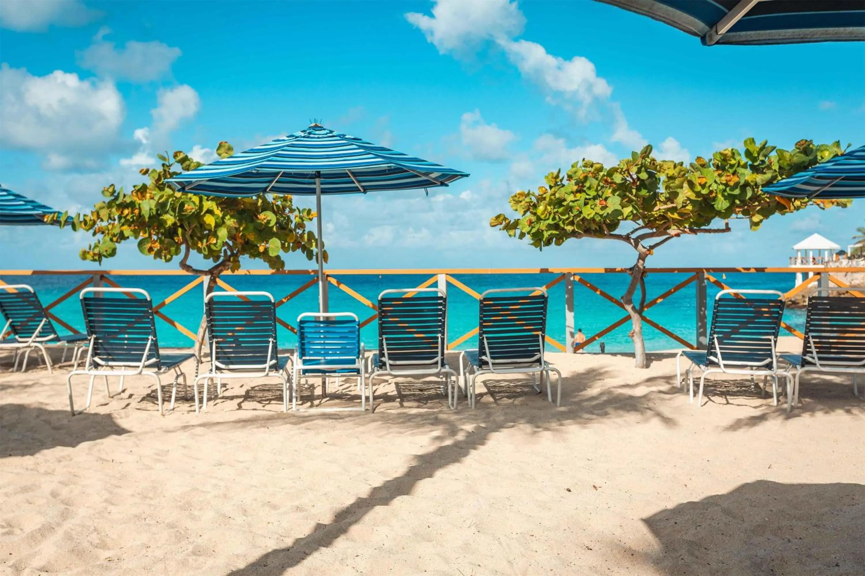 Beach in Royal Islander Club Resort La Terrasse