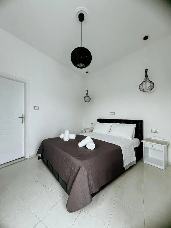 Bed in Hotel Thirasia