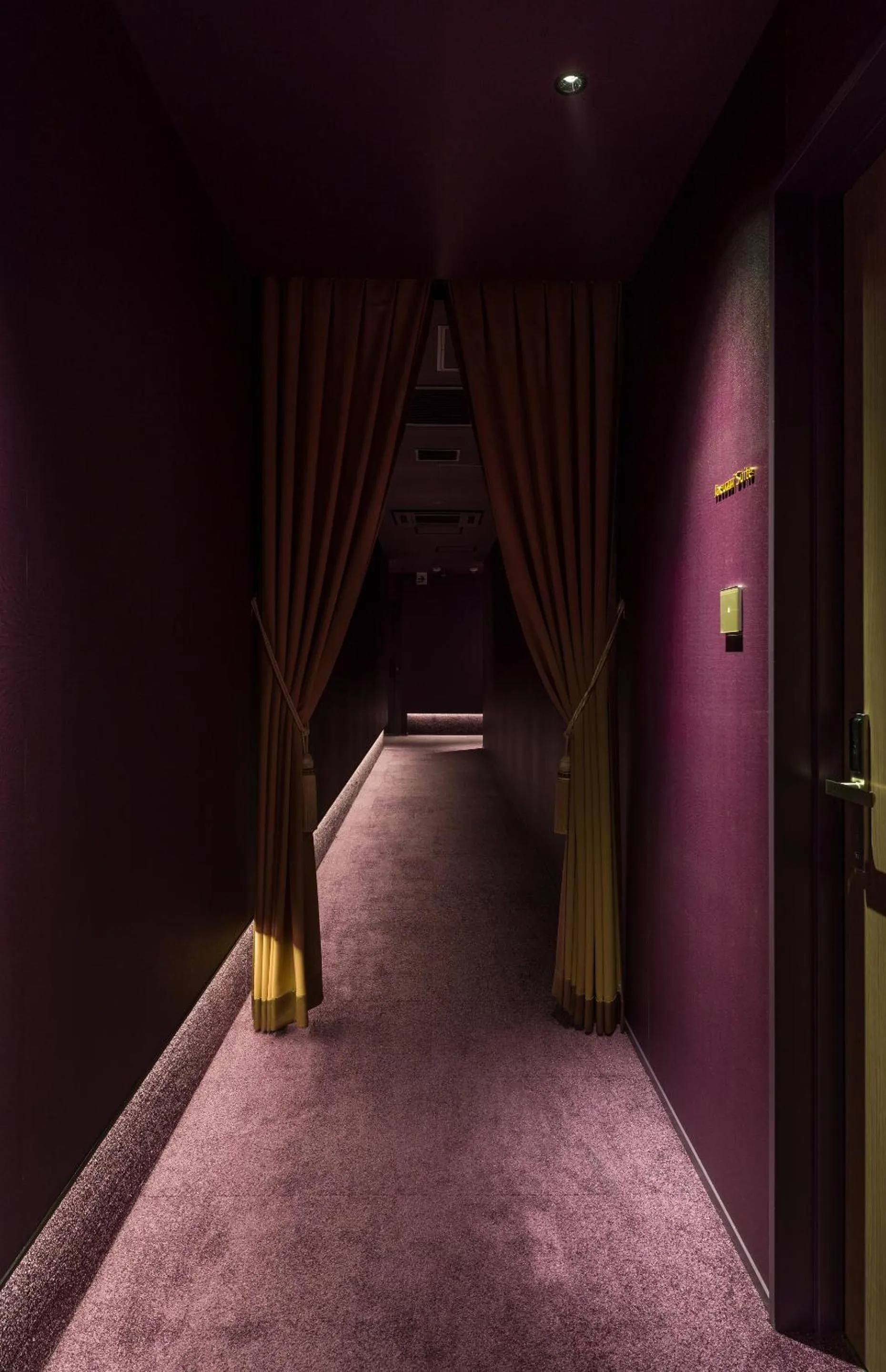 THE skM TOKYO HOTEL & DINING