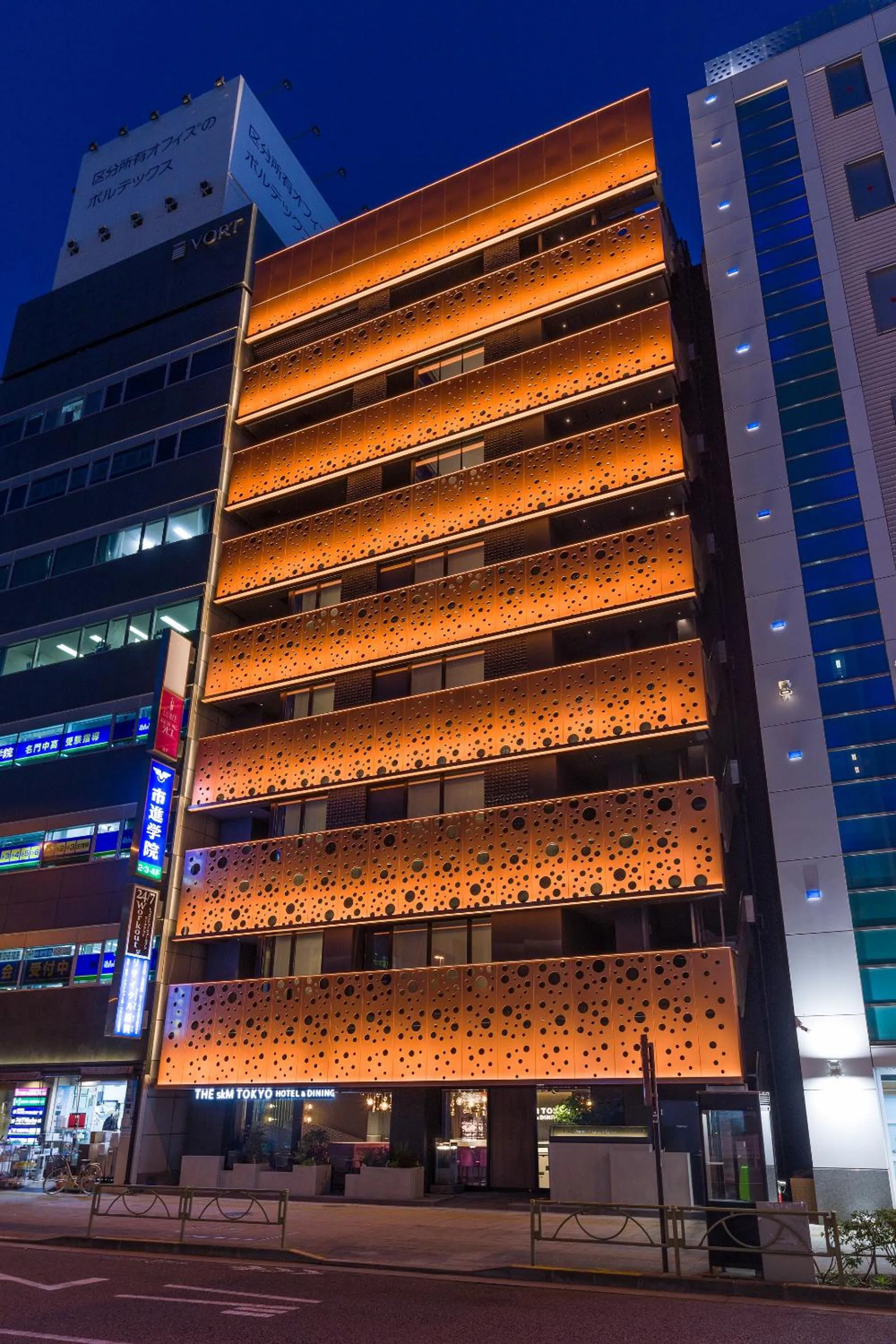 THE skM TOKYO HOTEL & DINING