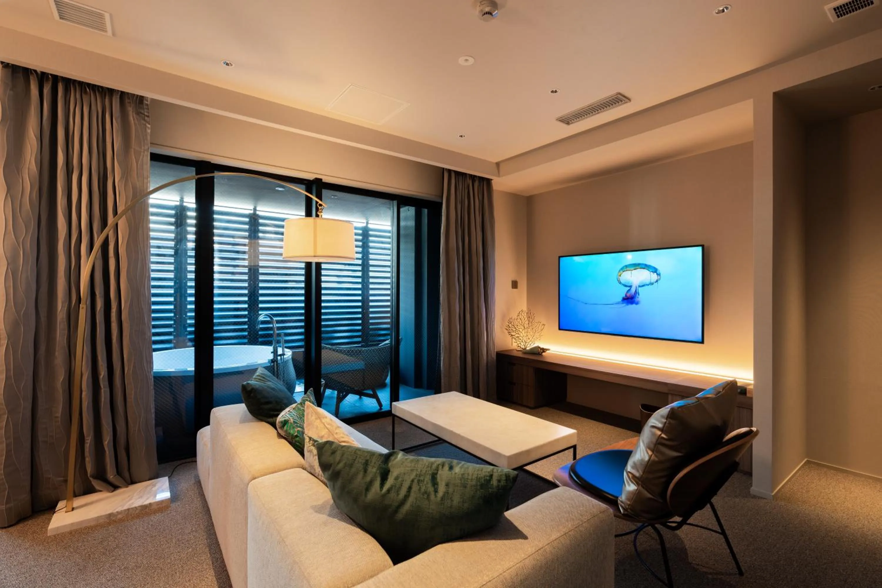 THE skM TOKYO HOTEL & DINING