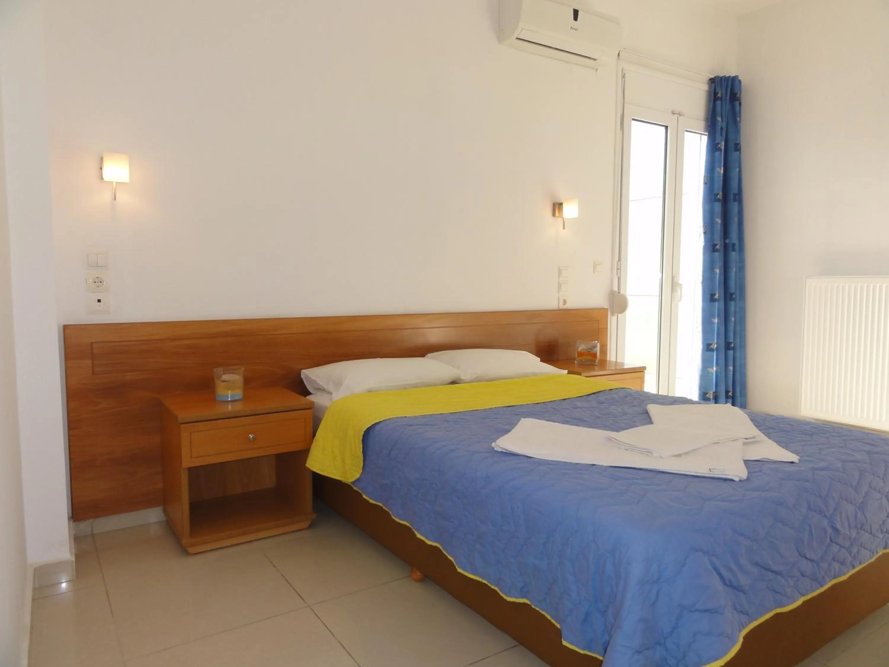 Photo of the whole room, Bed in Eleni Palace