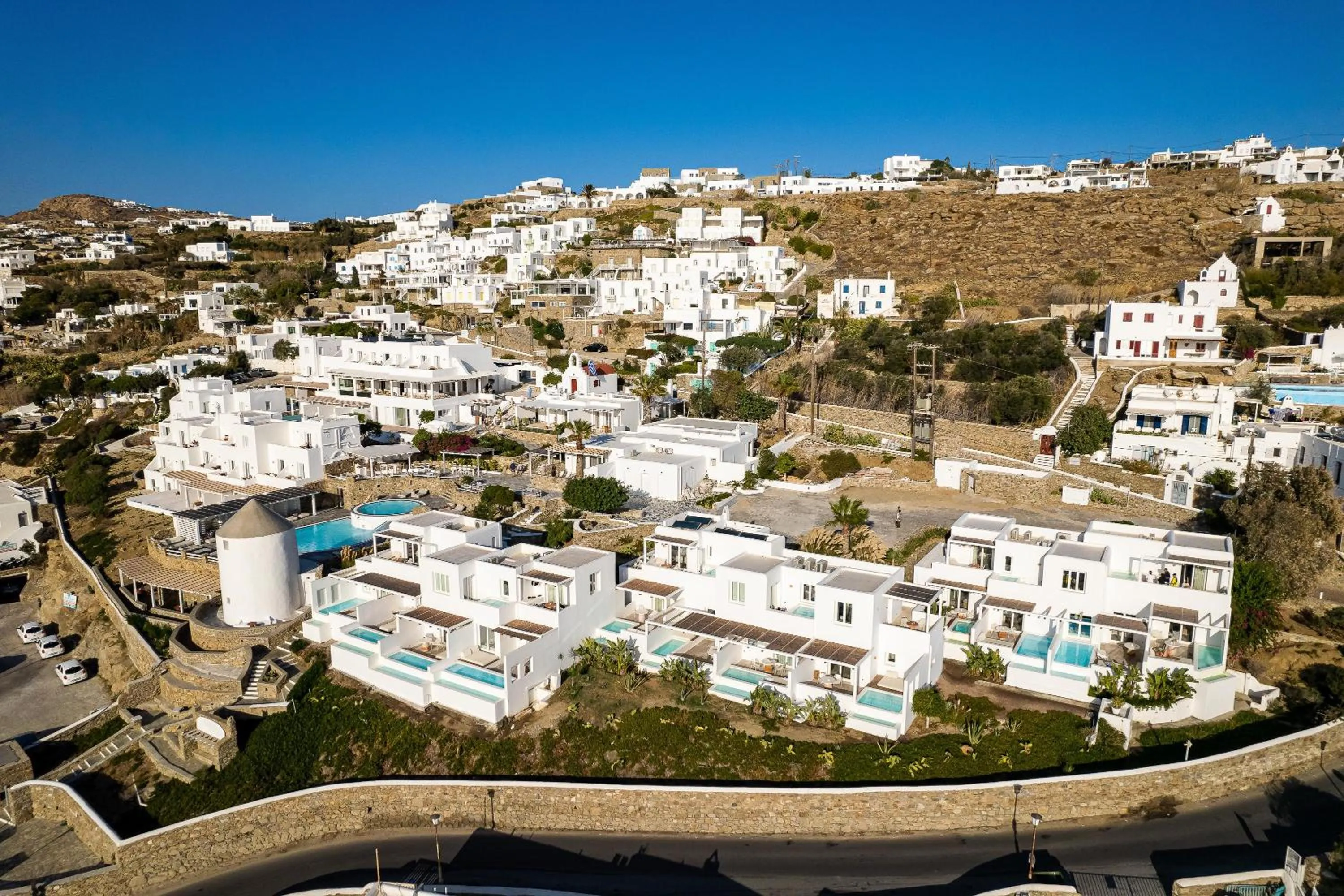 Property building in Porto Mykonos