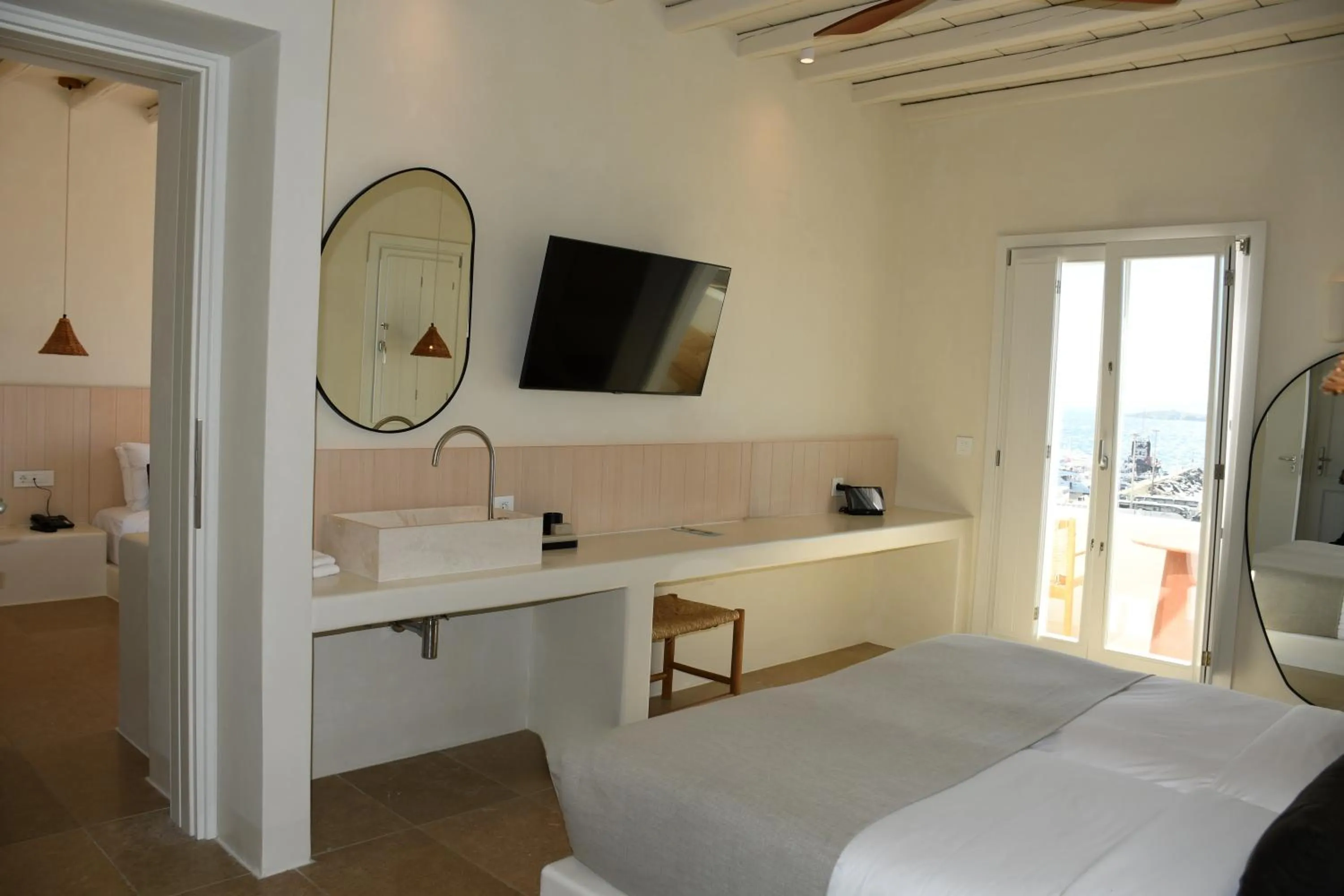 Photo of the whole room, Bed in Porto Mykonos