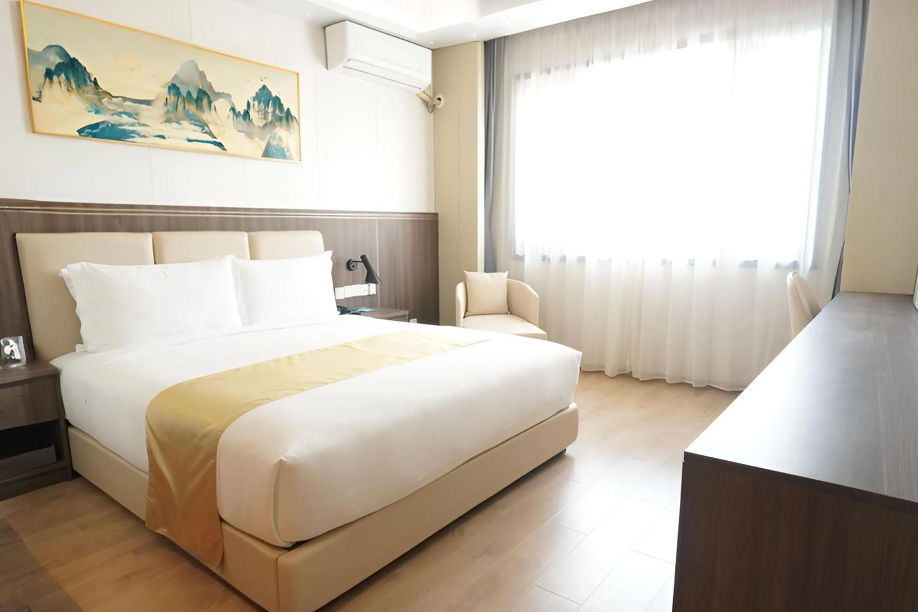 Escale International Hotel