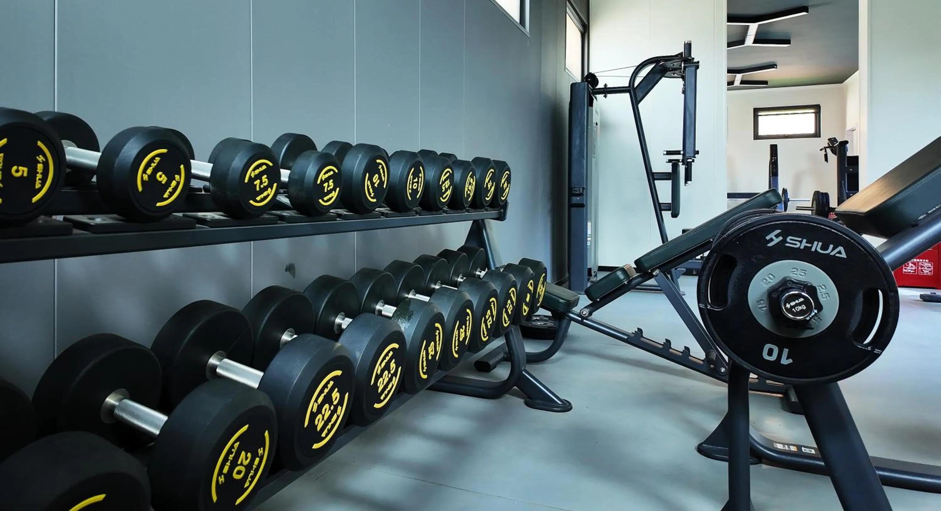 Fitness centre/facilities in Escale International Hotel