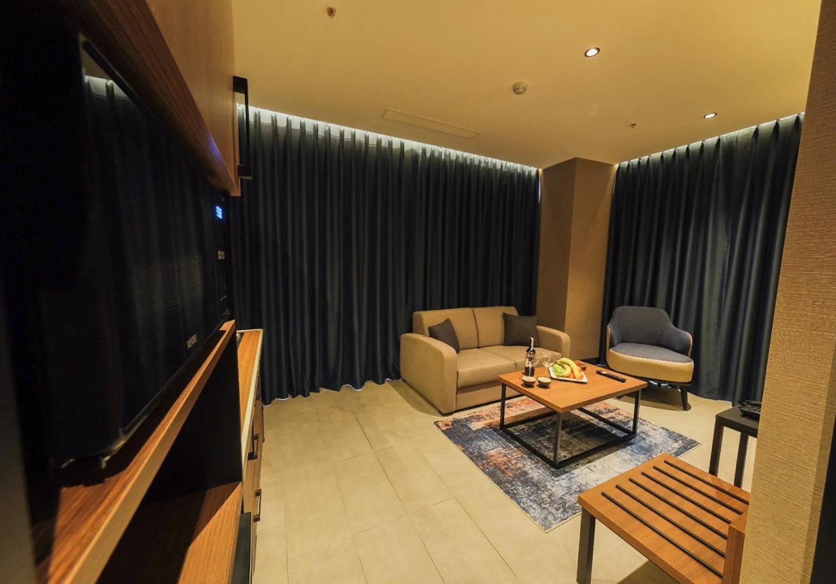 Communal lounge/ TV room in The Kailyn Hotels&Suites Ataşehir
