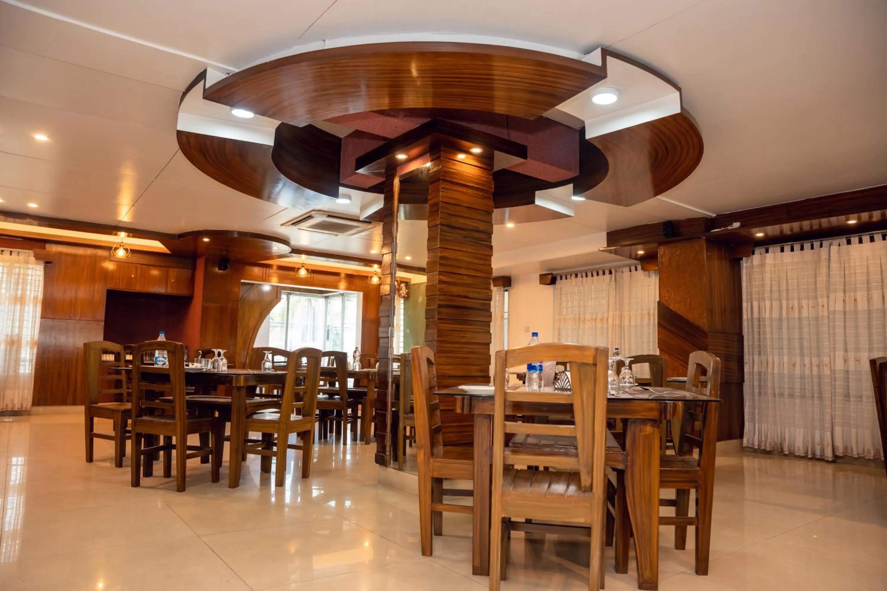 Restaurant/places to eat in The Al Aqsa