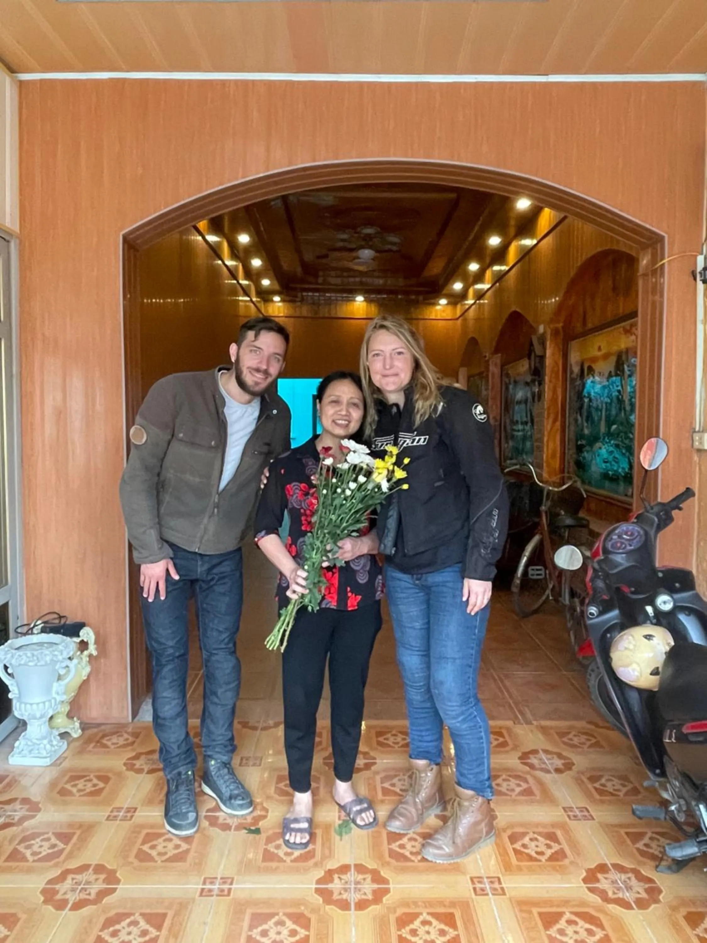 People in Vani's Home