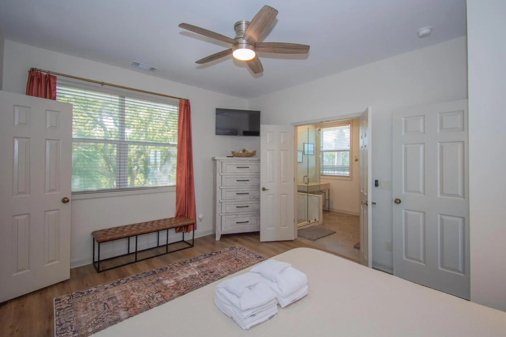 Other, Bed in Magnificent ocean views from upper floor of this 3BR home