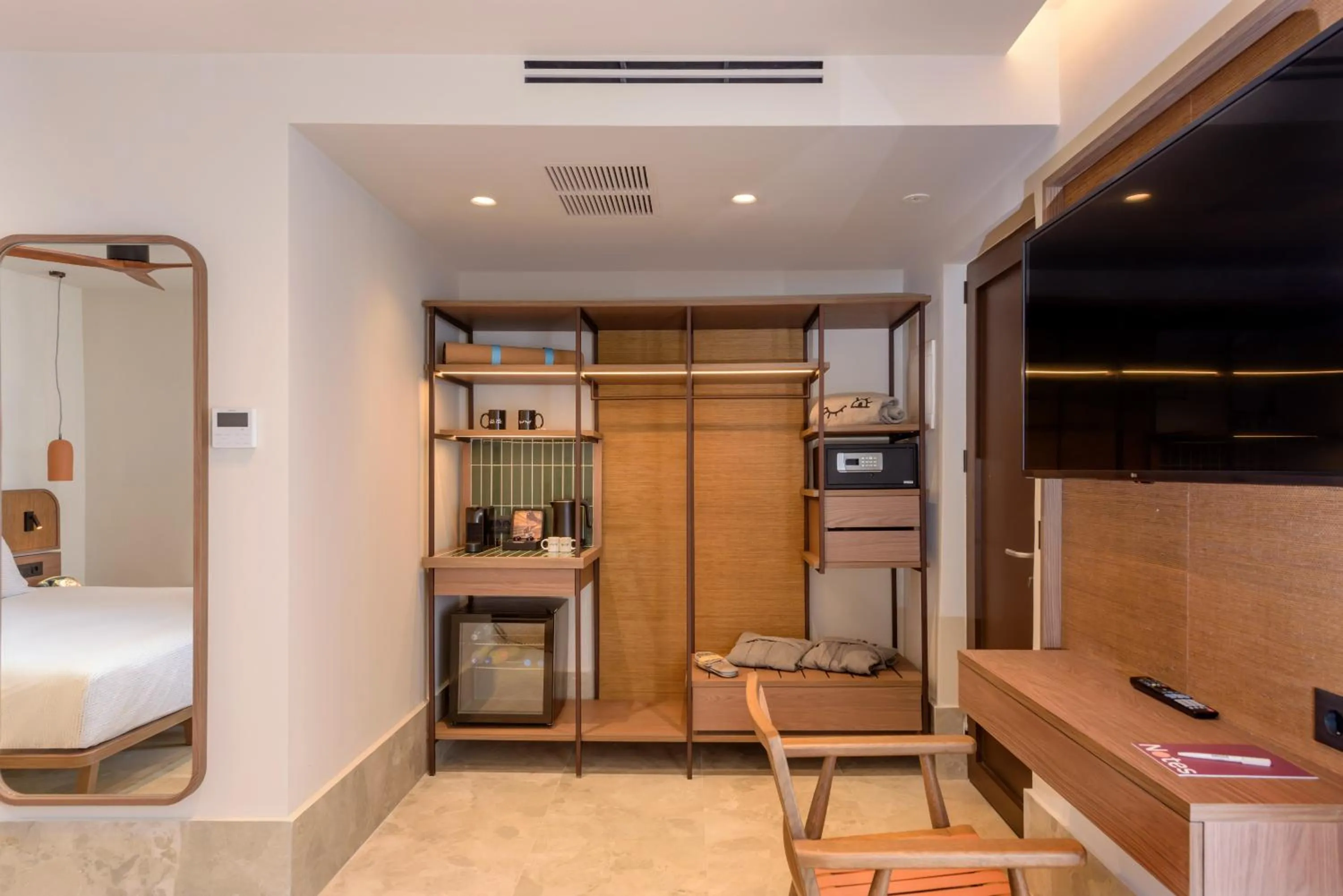 Bed in INNSiDE by Melia Elounda