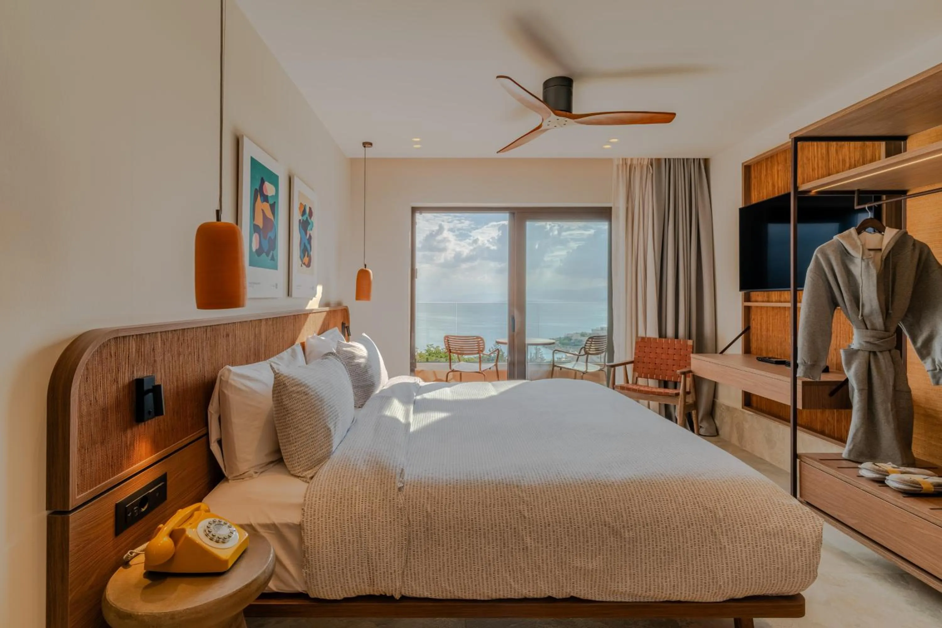 Bed in INNSiDE by Melia Elounda