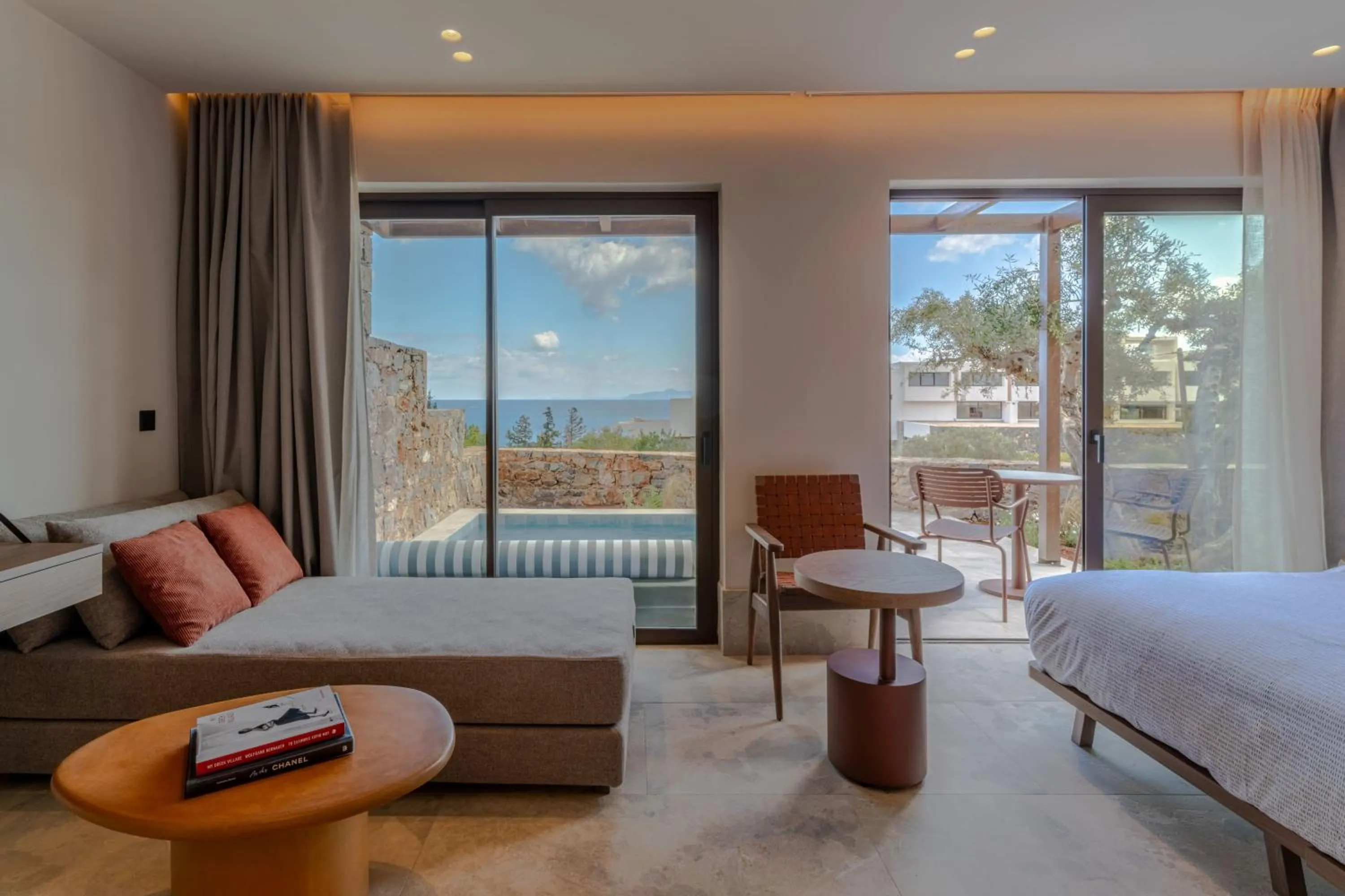 Property building, Bed in INNSiDE Elounda