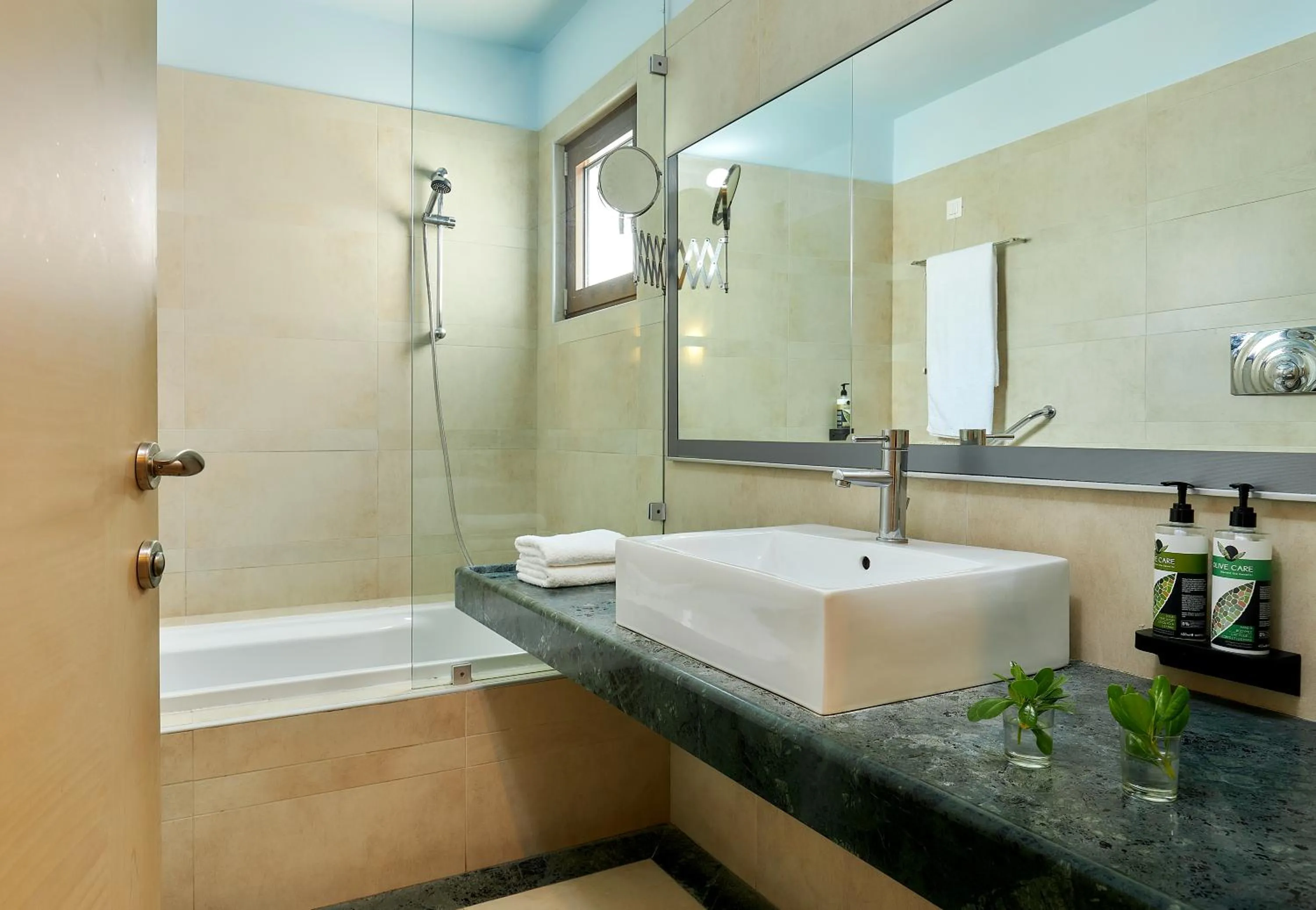 Bathroom in Elounda Ilion Hotel Bungalows