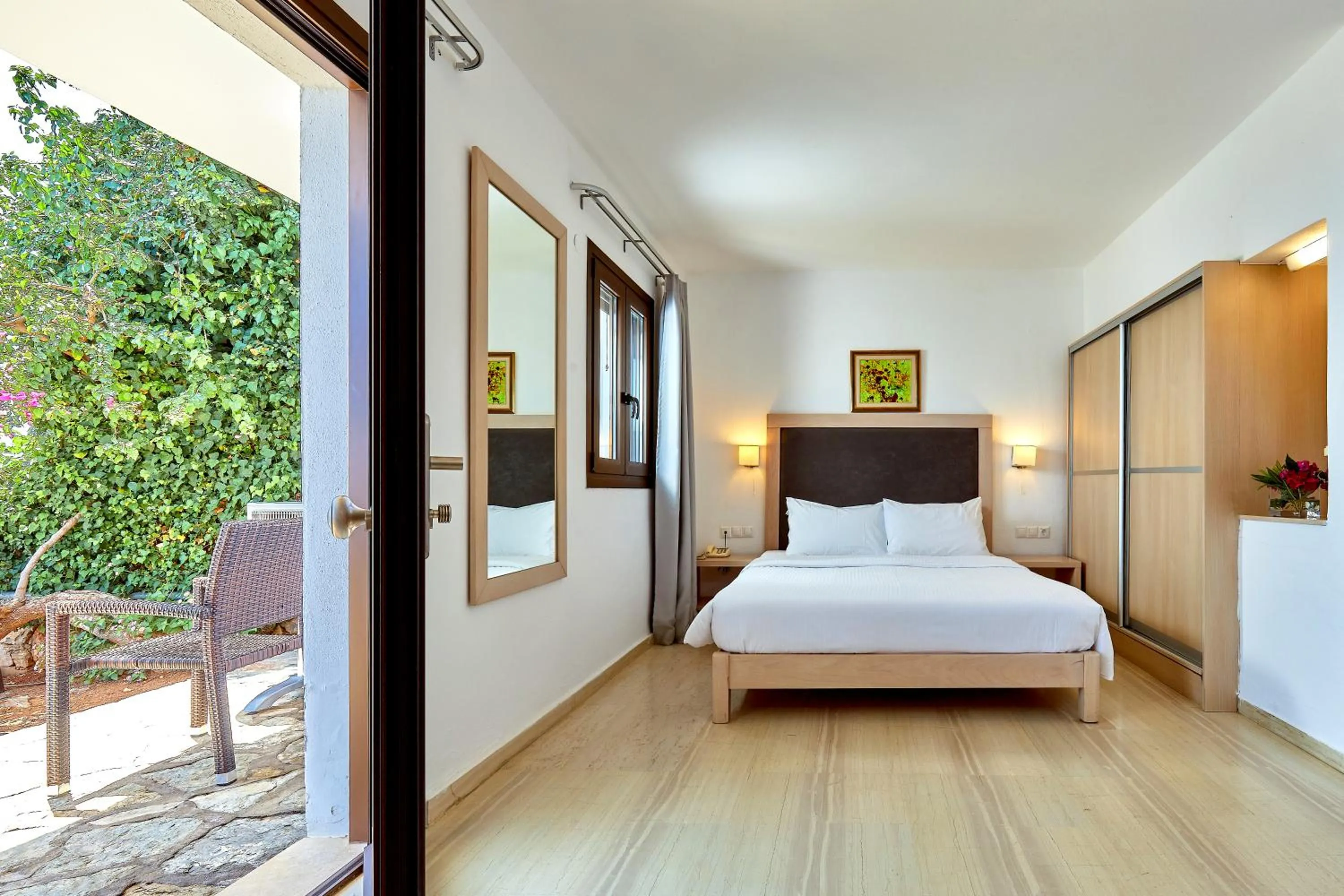 Bedroom, Bed in Elounda Ilion Hotel Bungalows