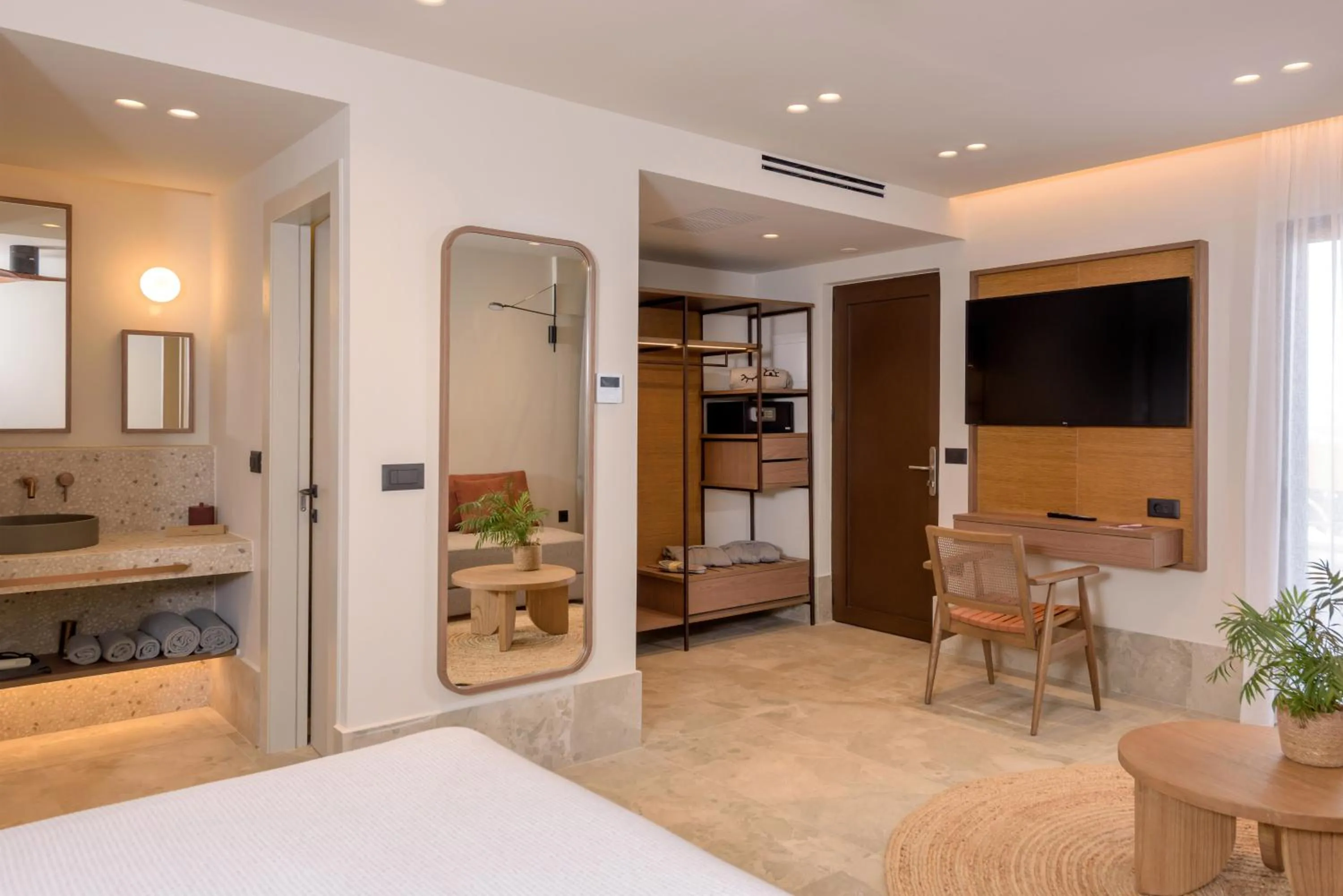 Bed in INNSiDE by Melia Elounda