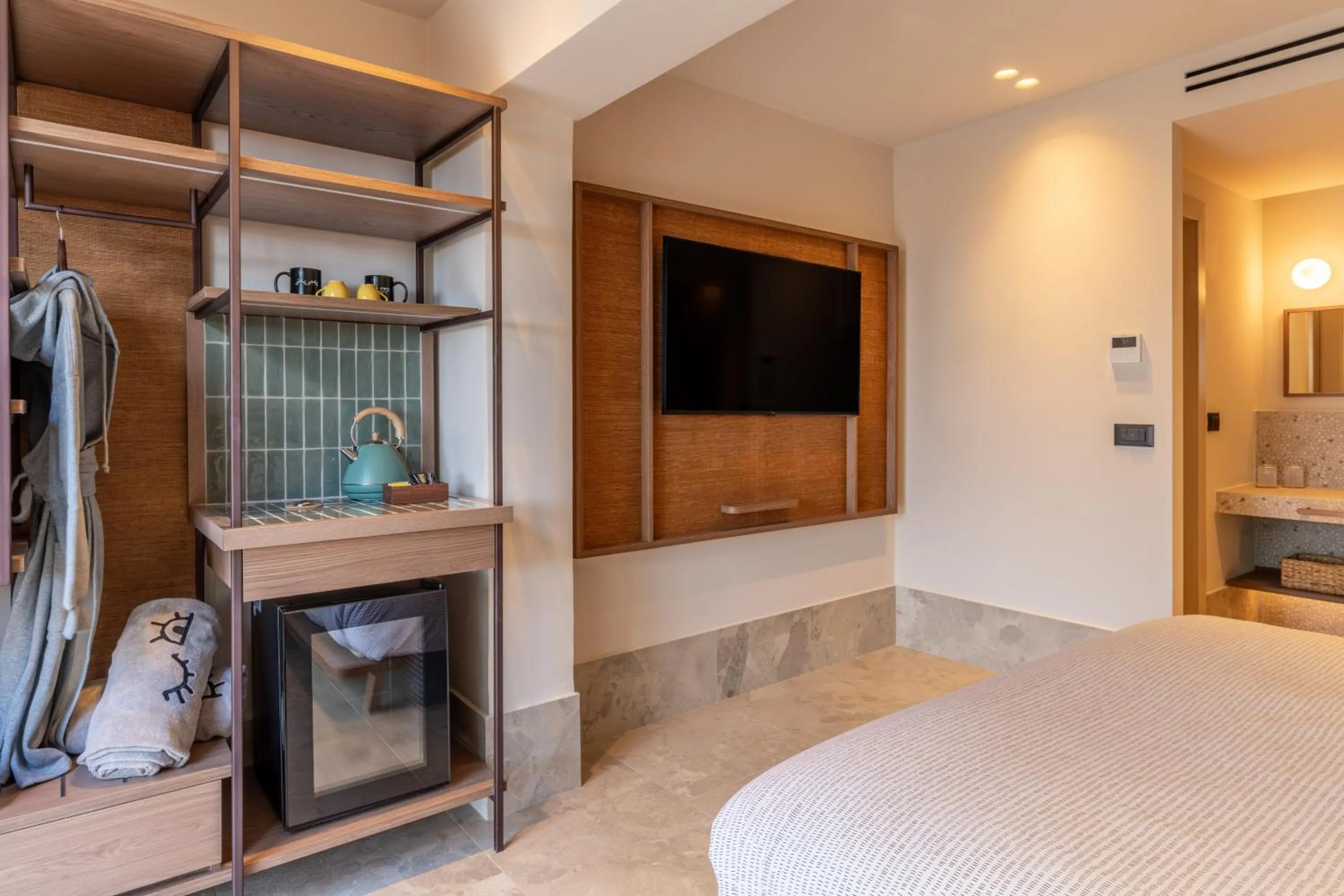 Bed in INNSiDE by Melia Elounda