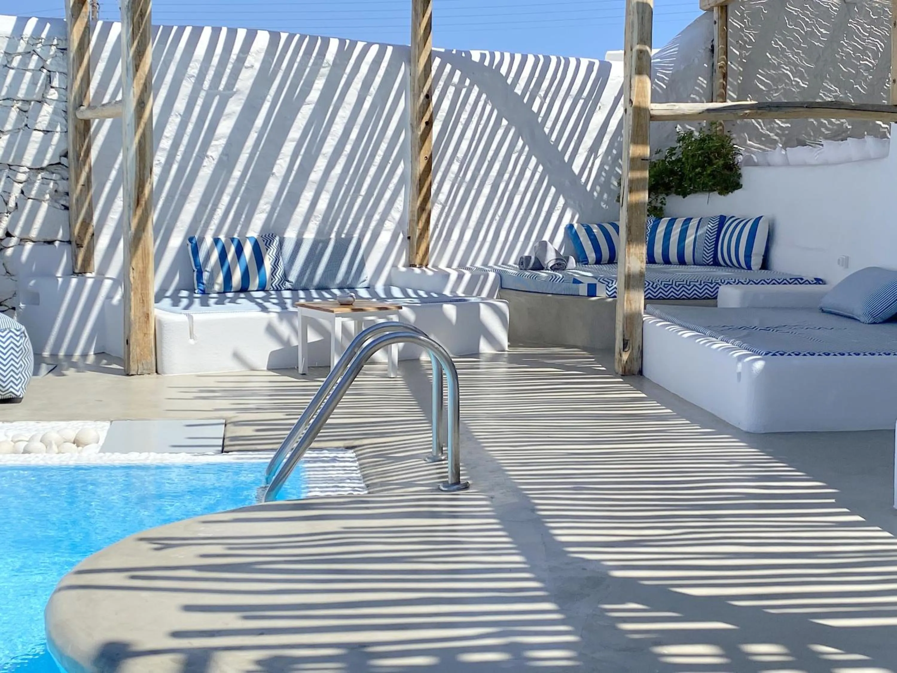 Patio in Apsenti couples only