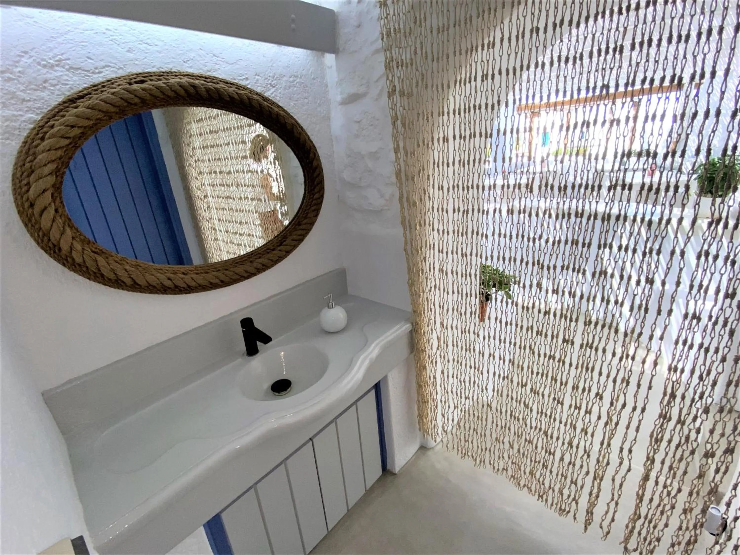 Bathroom in Apsenti couples only