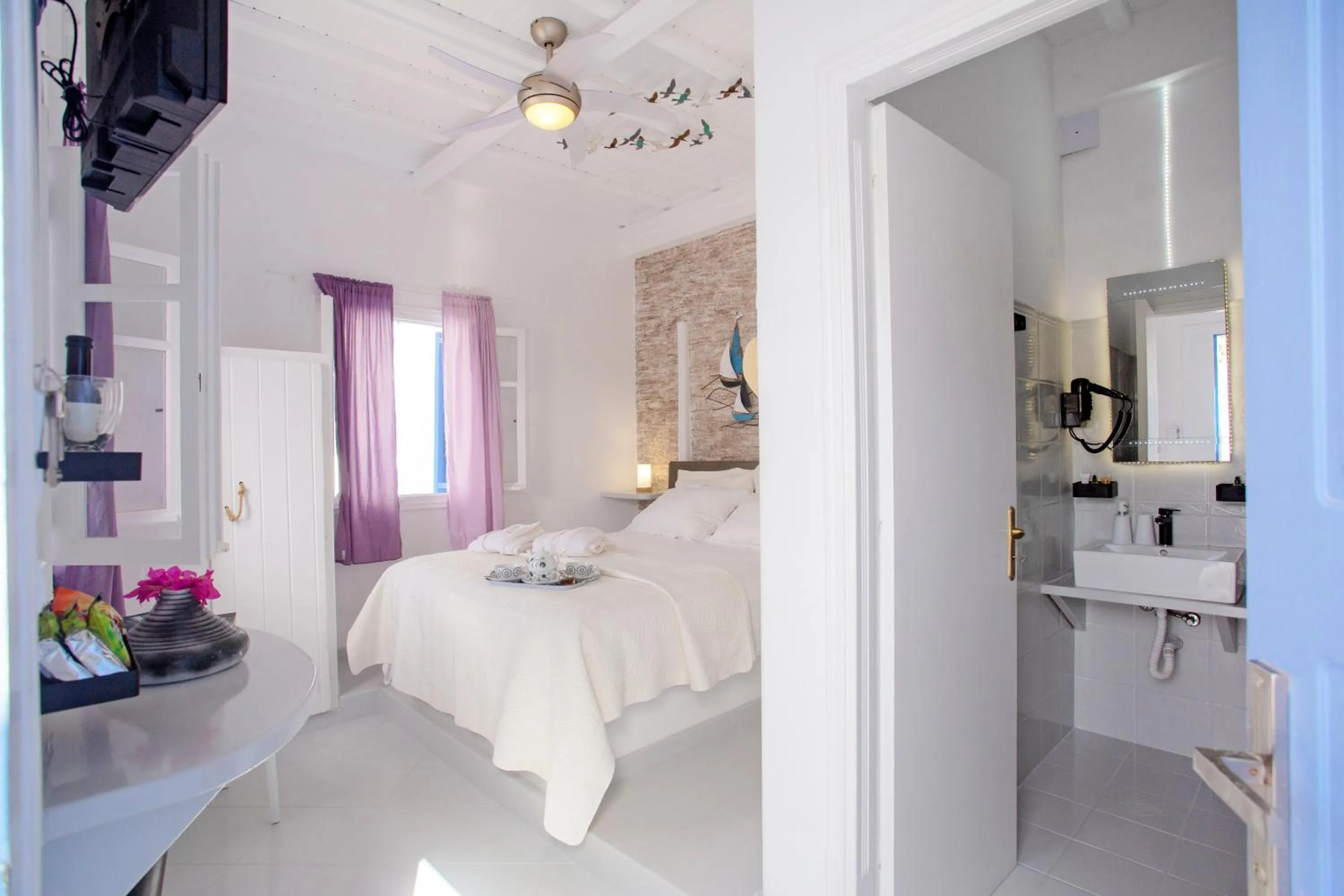 Bed in Apsenti couples only