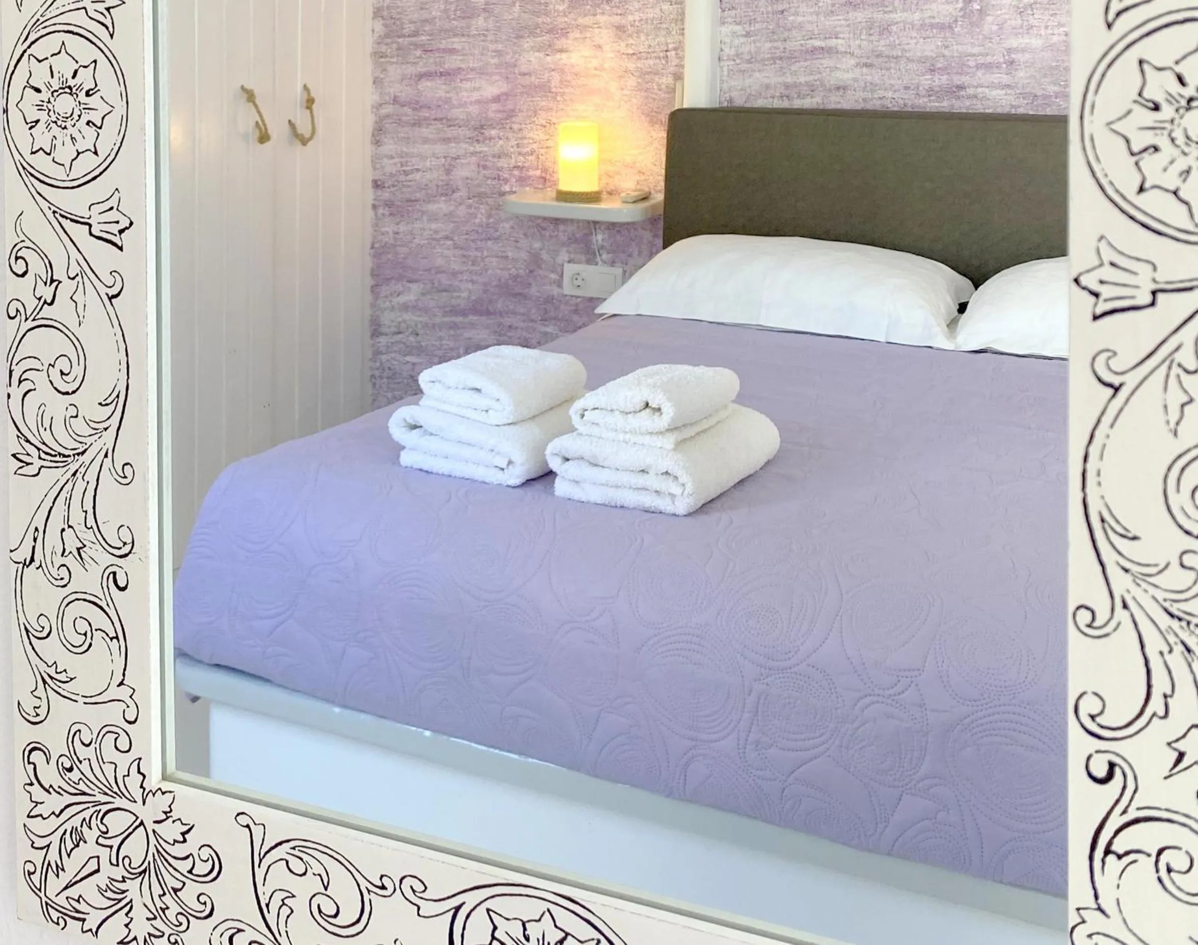 Bed in Apsenti couples only