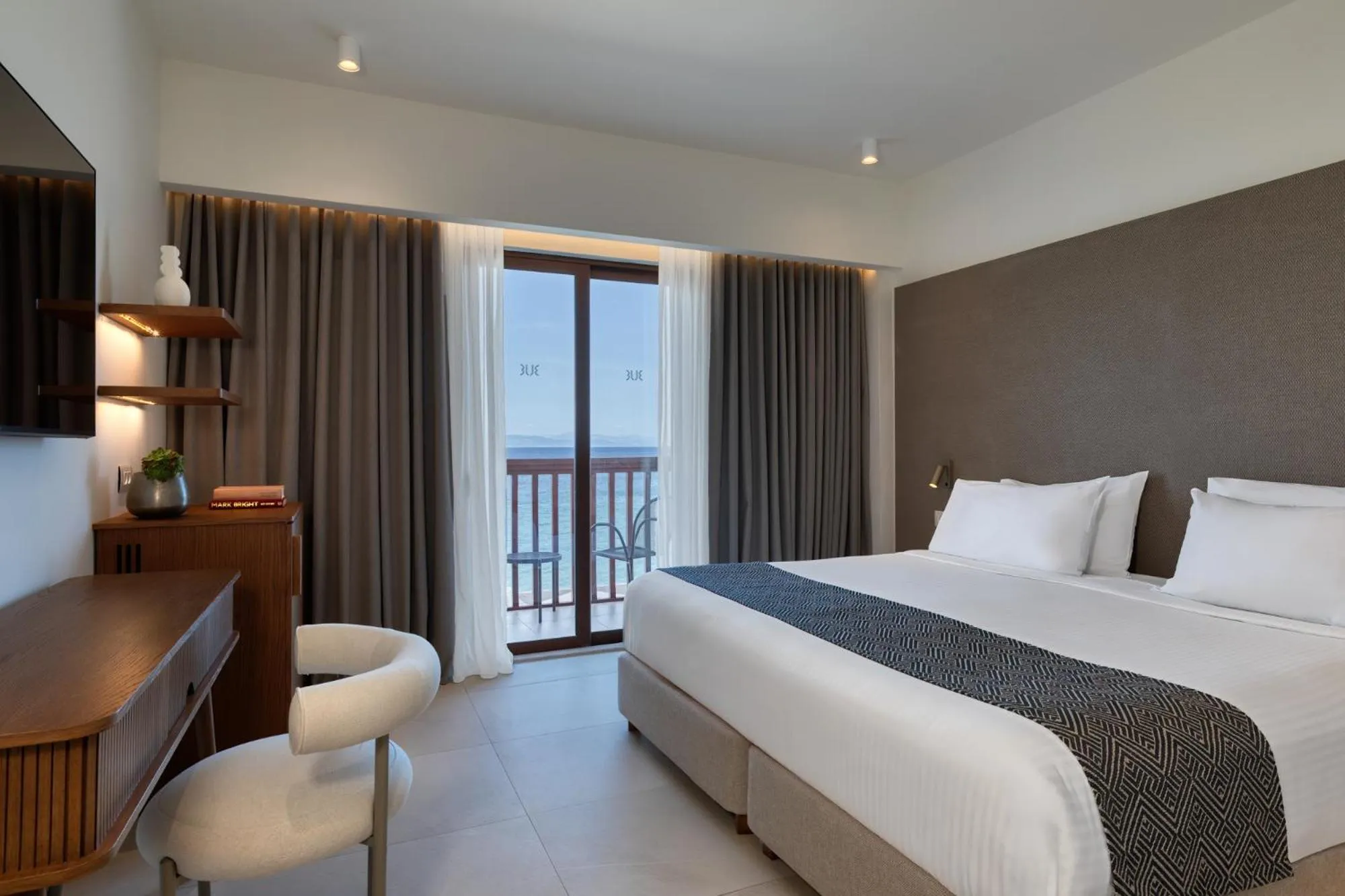 Bed in Oceanis Beach & Spa Resort