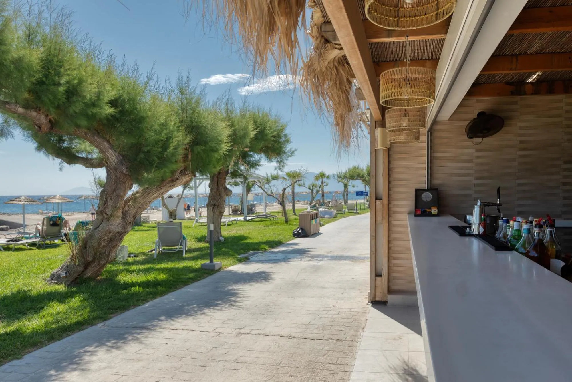 Lounge or bar in Oceanis Beach & Spa Resort