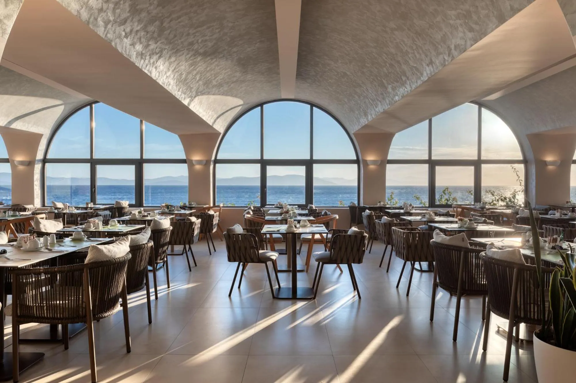 Restaurant/places to eat in Oceanis Beach & Spa Resort