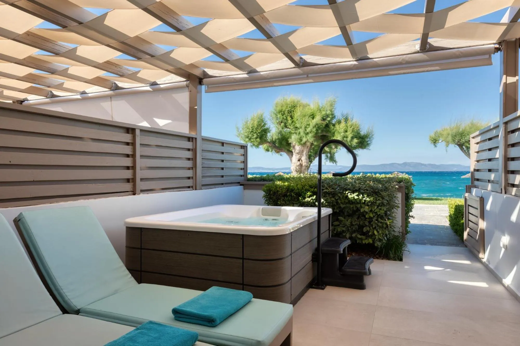 Hot Tub in Oceanis Beach & Spa Resort