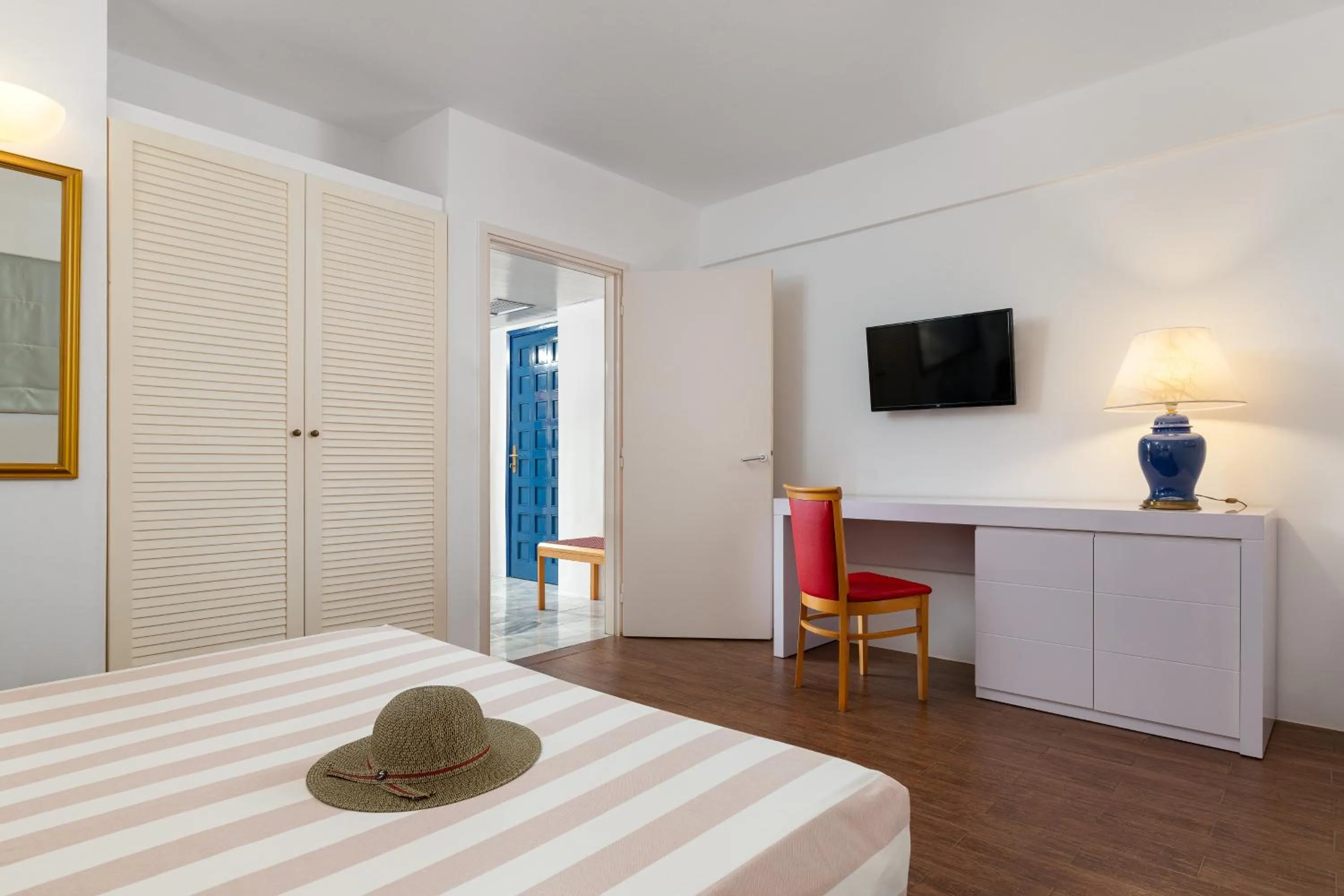 Bedroom, Bed in Dionysos Hotel