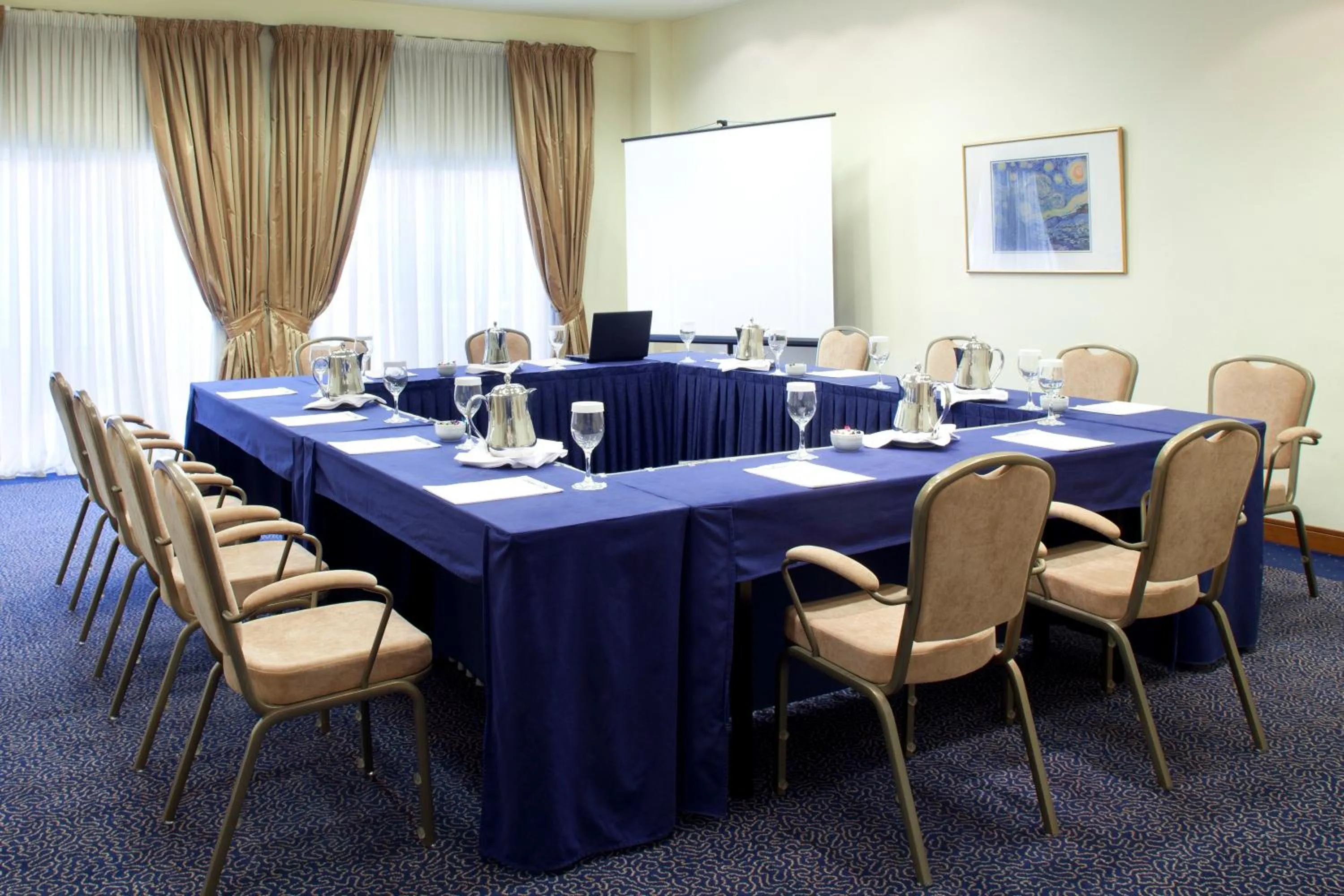 Meeting/conference room in Holiday Inn Thessaloniki by IHG