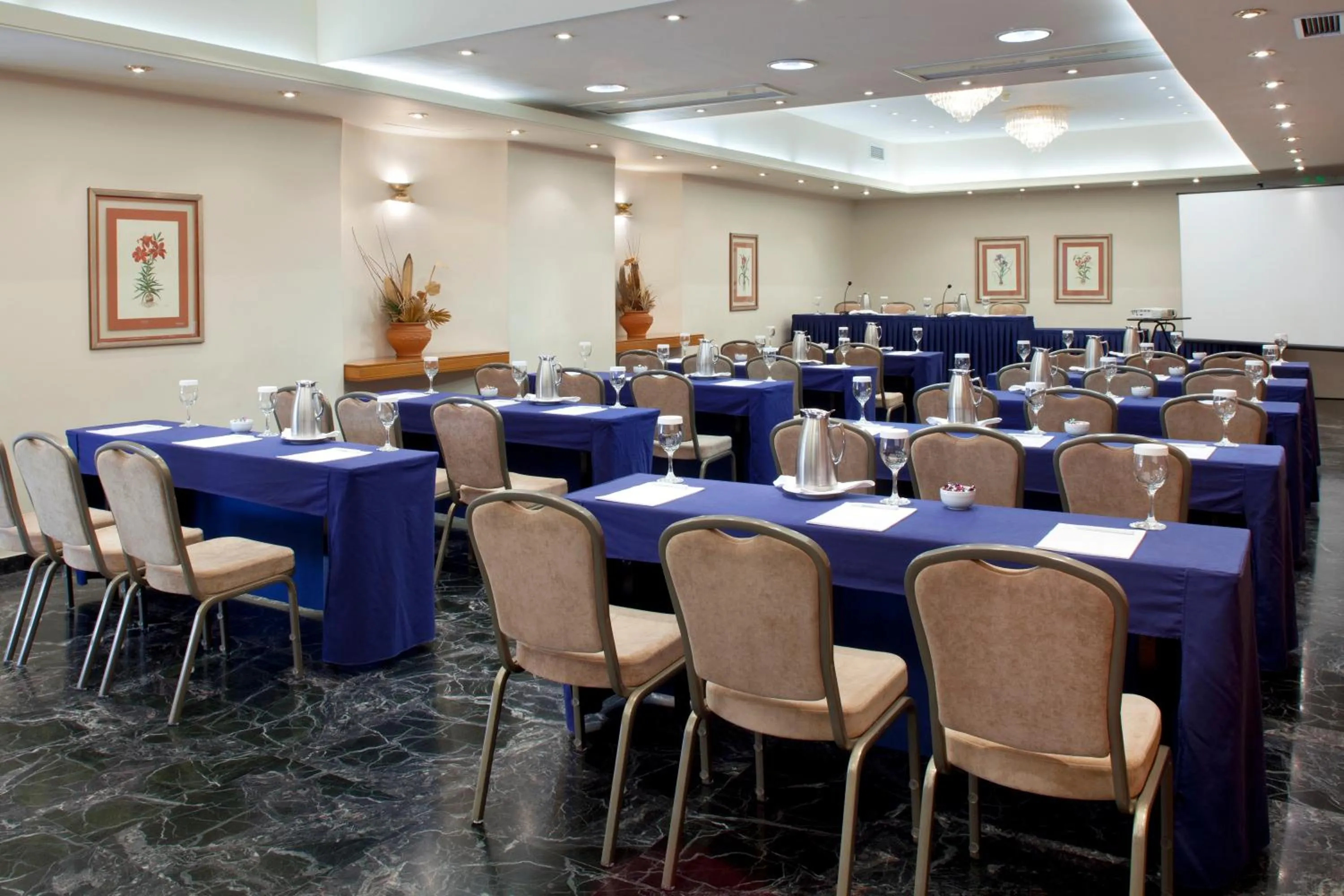 Meeting/conference room in Holiday Inn Thessaloniki by IHG