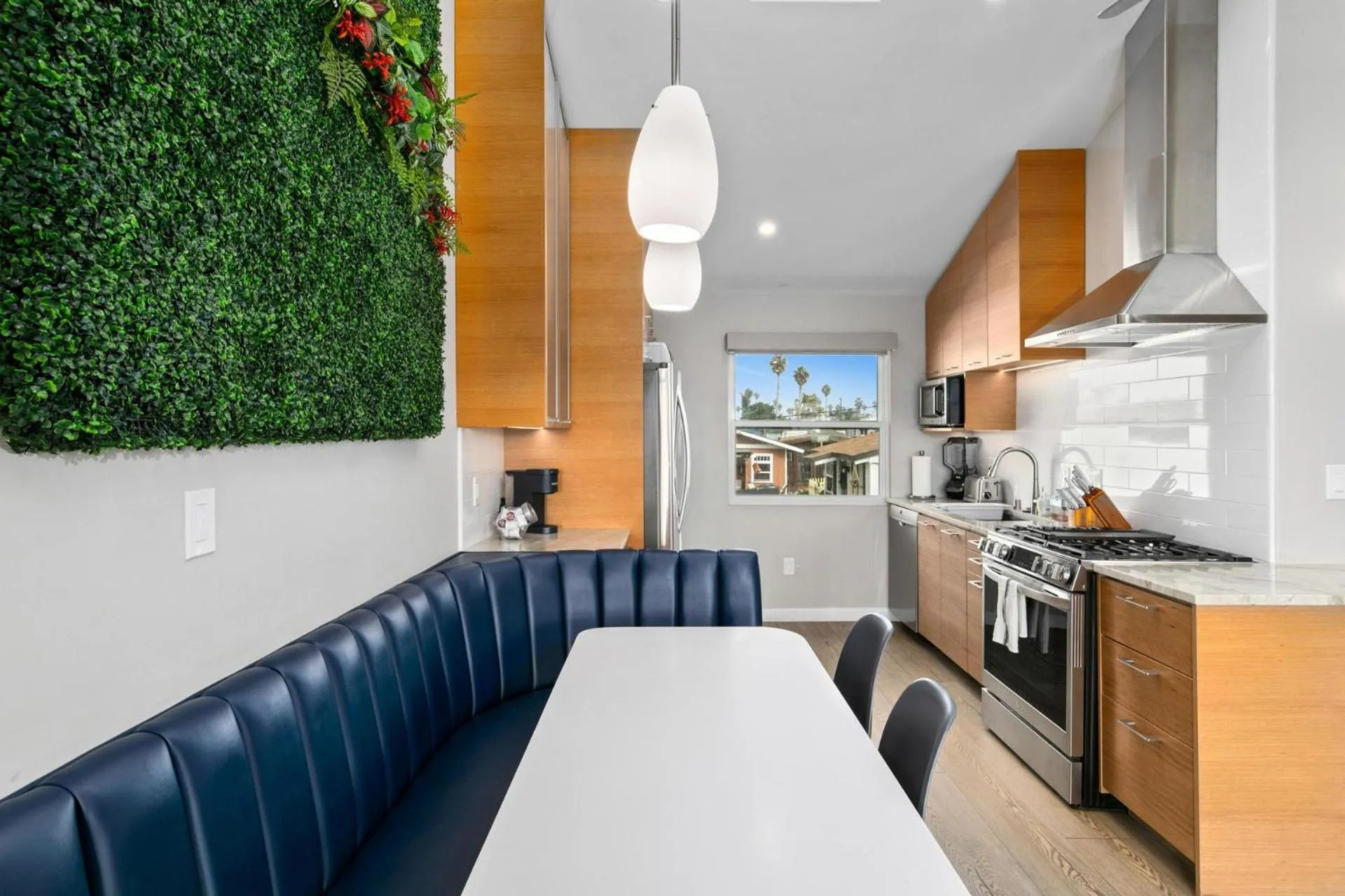 kitchen in 7BD Family, Event Friendly, 2 blocks to Beach, Boardwalk