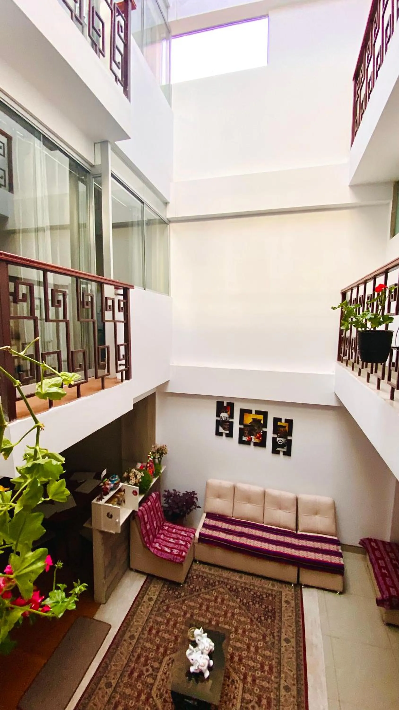 Communal lounge/ TV room in Hotel Valle Andino