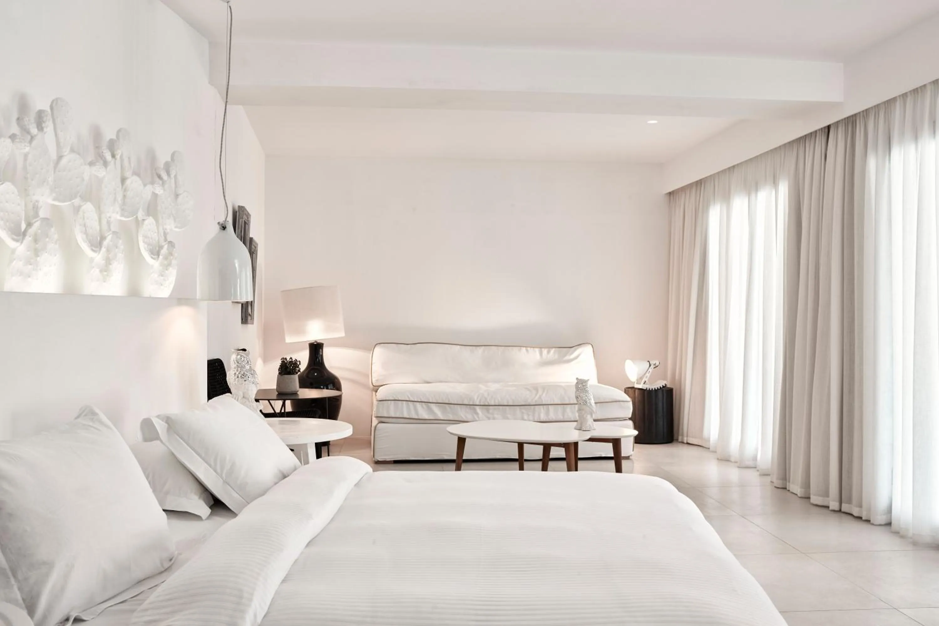 Photo of the whole room, Bed in Myconian Imperial - Leading Hotels of the World