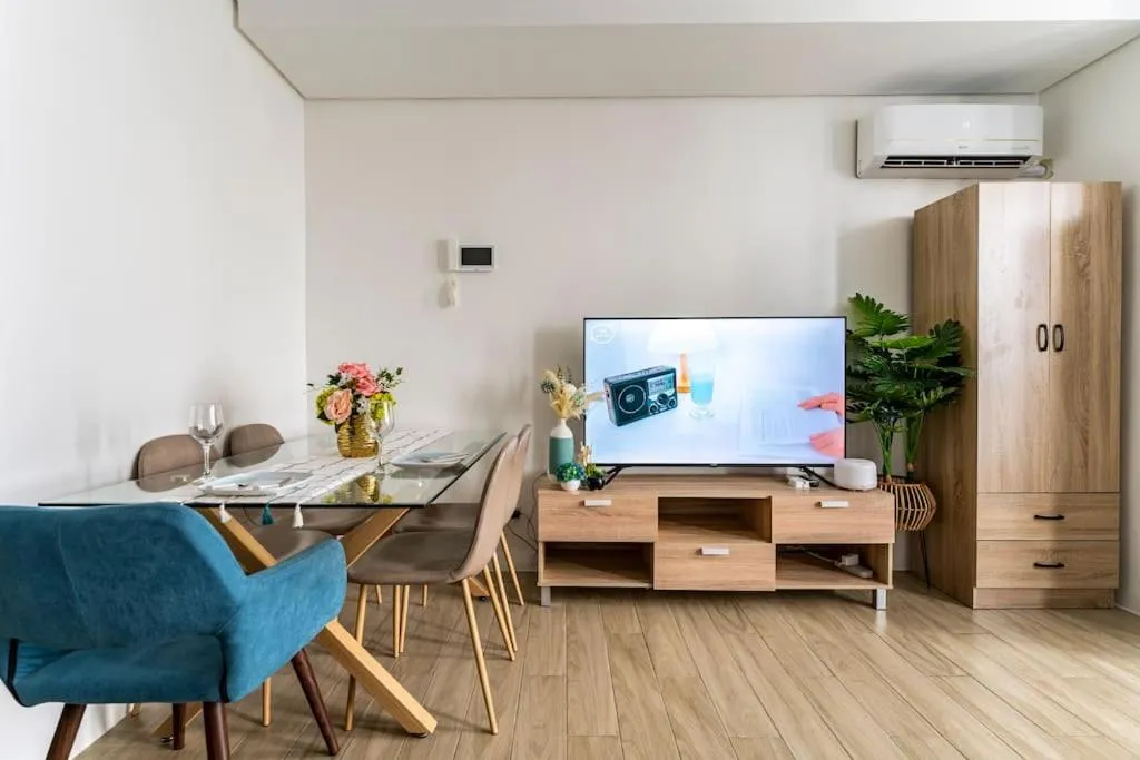 TV and multimedia in Your Home Near The City Life
