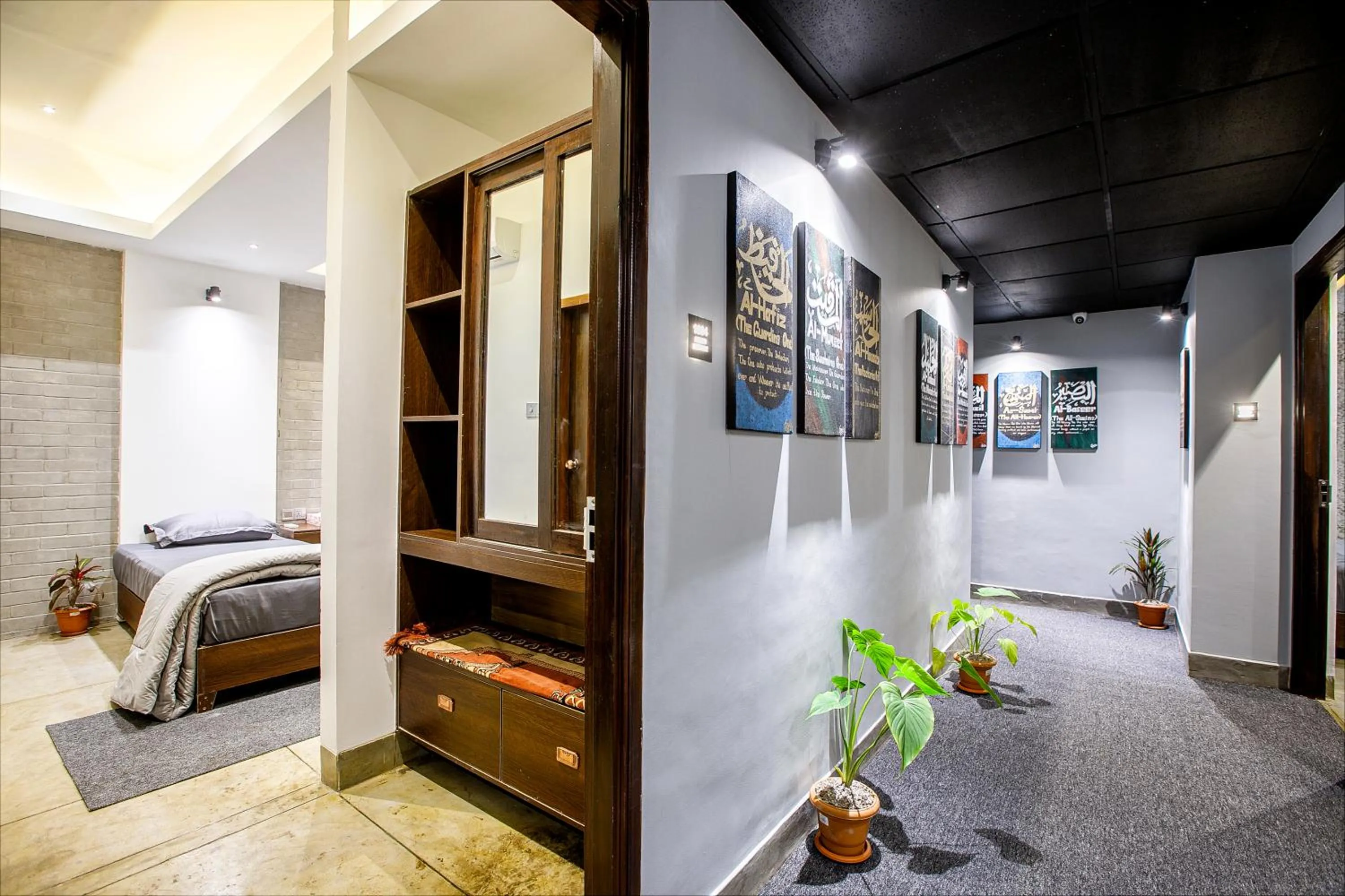 Property building, Bed in Rahma’s B&B