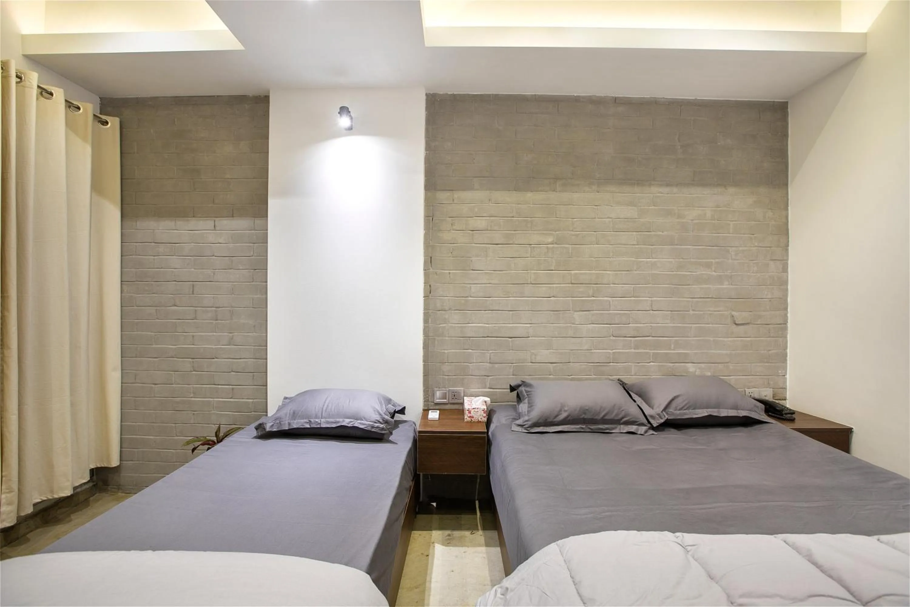 Photo of the whole room, Bed in Rahma’s B&B