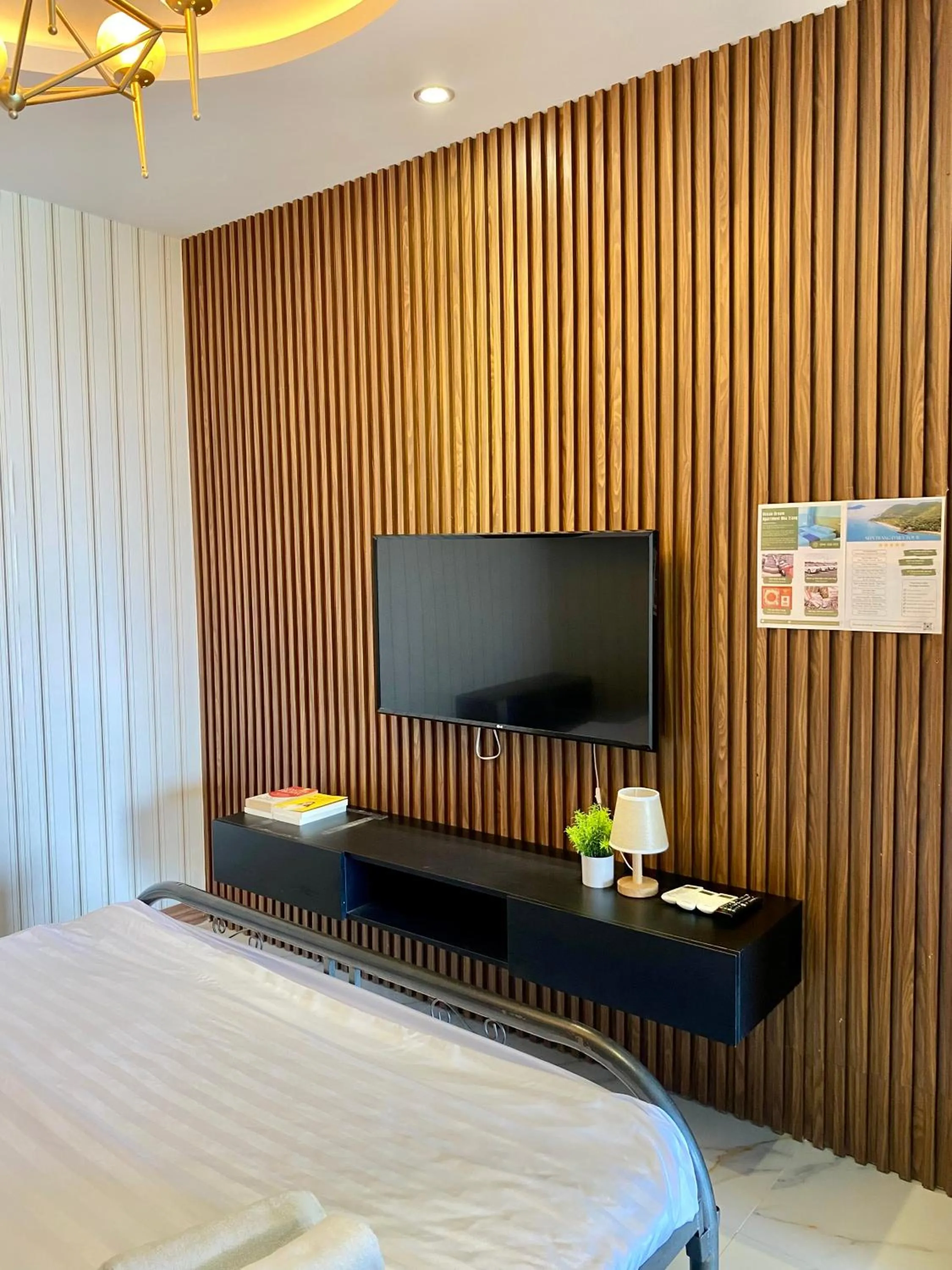 Communal lounge/ TV room, Bed in Ocean Dream Apartment Nha Trang
