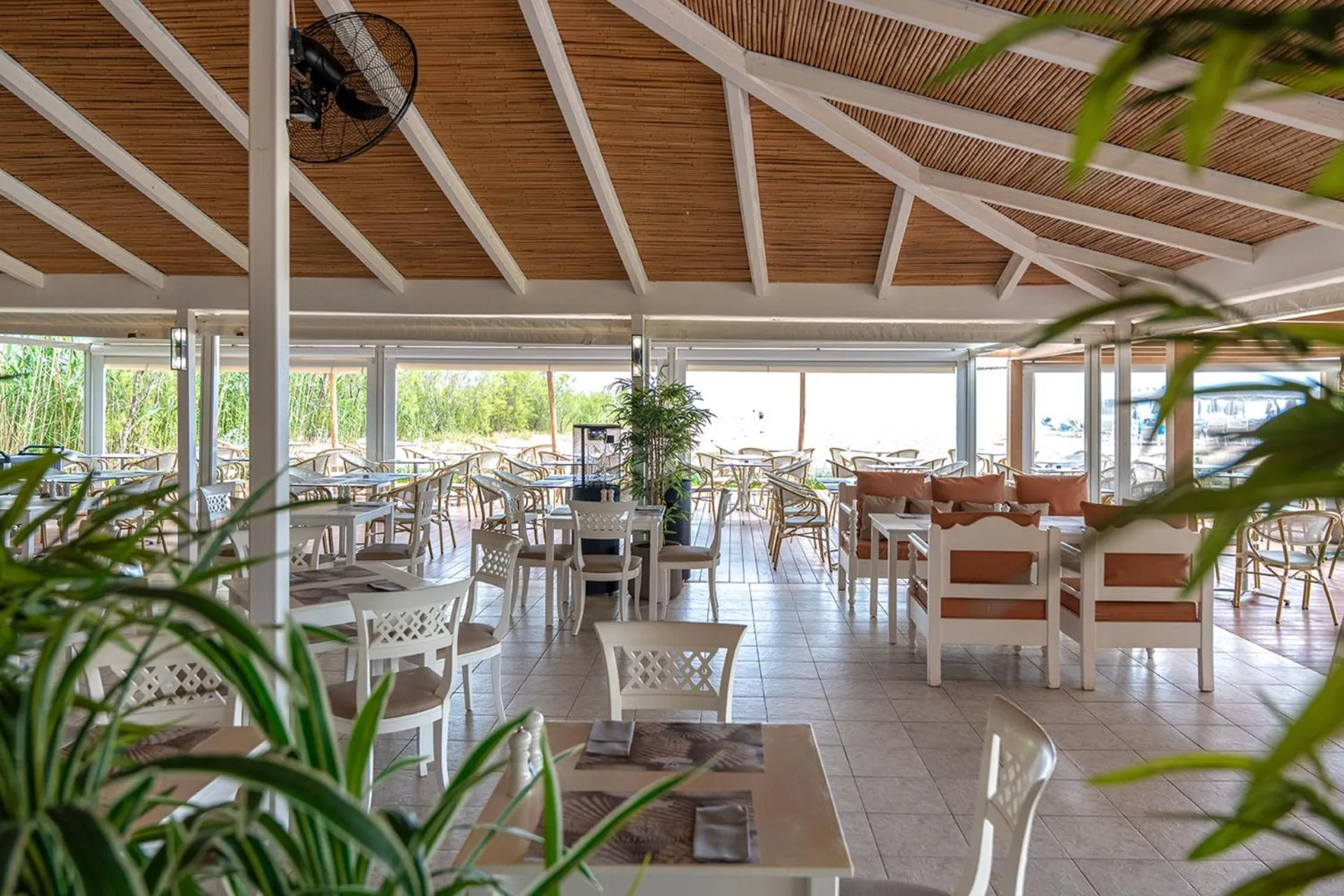 Restaurant/places to eat in Mythos Palace Resort & Spa