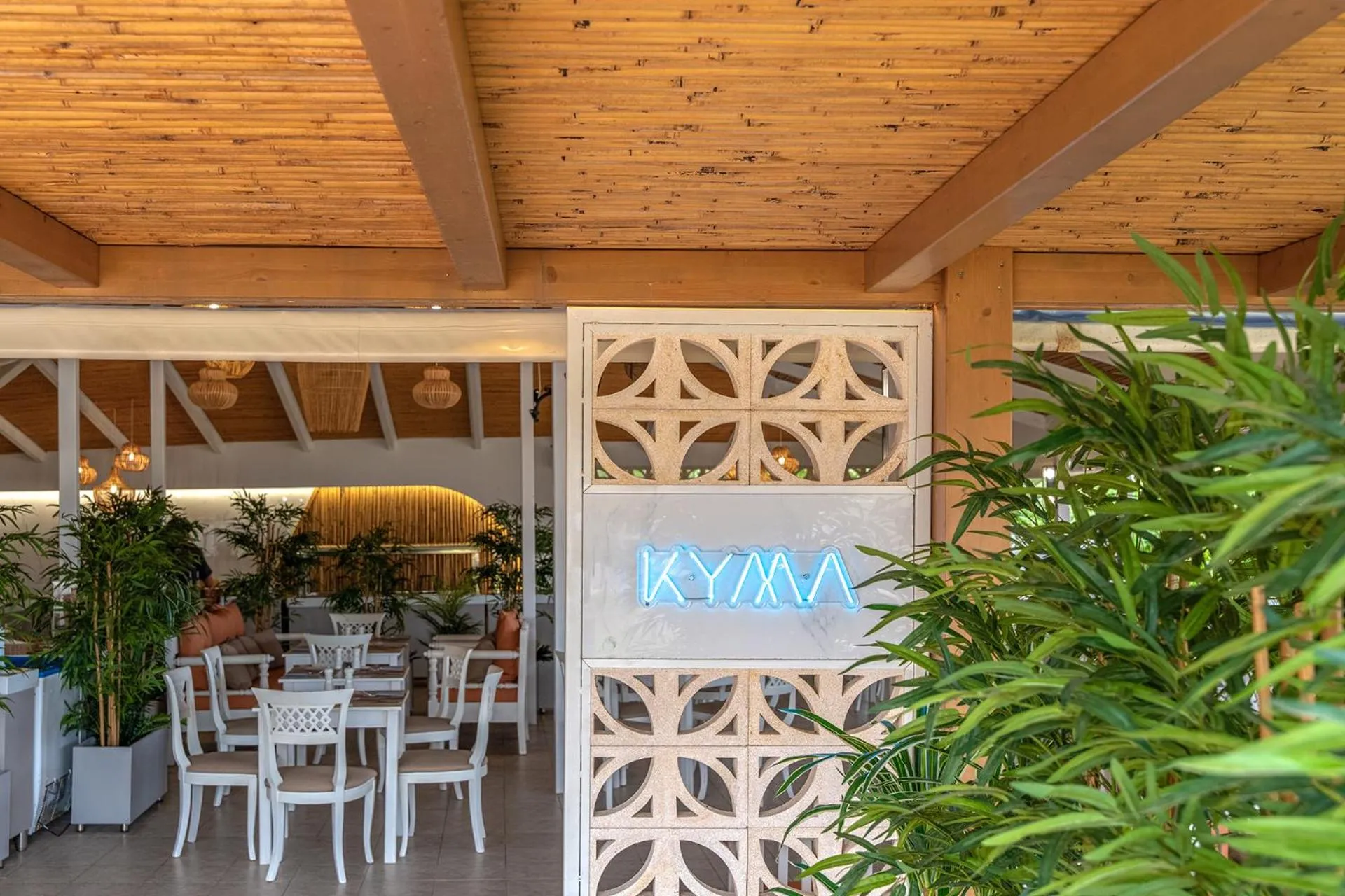 Restaurant/places to eat in Mythos Palace Resort & Spa