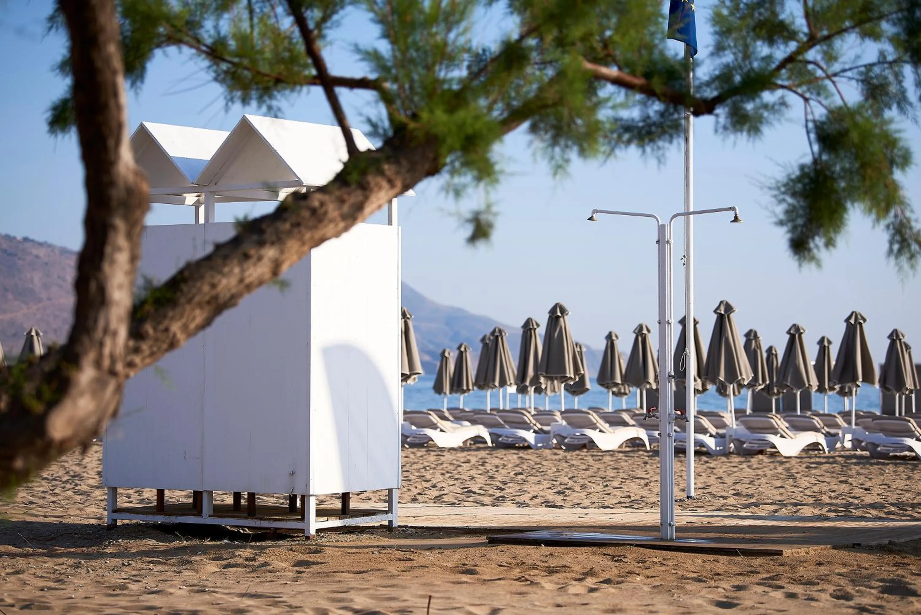 Beach in Mythos Palace Resort & Spa