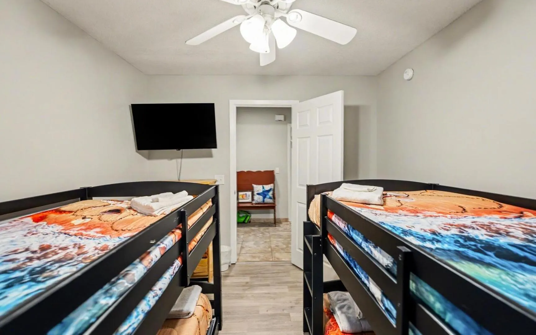 Bed in 844 Marsh Dunes